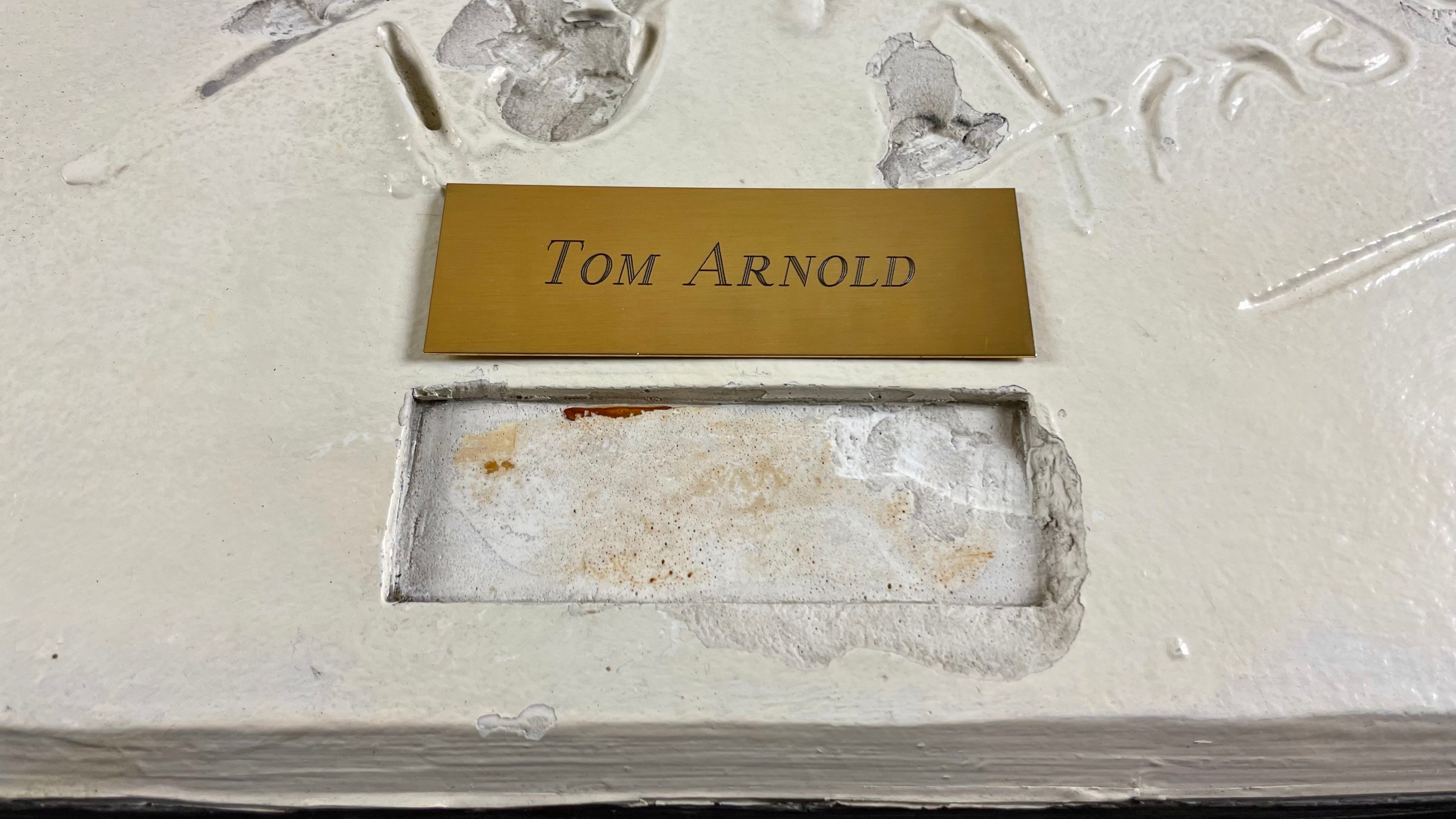 PLANET HOLLYWOOD SEATTLE Tom Arnold Celebrity Hand Cast