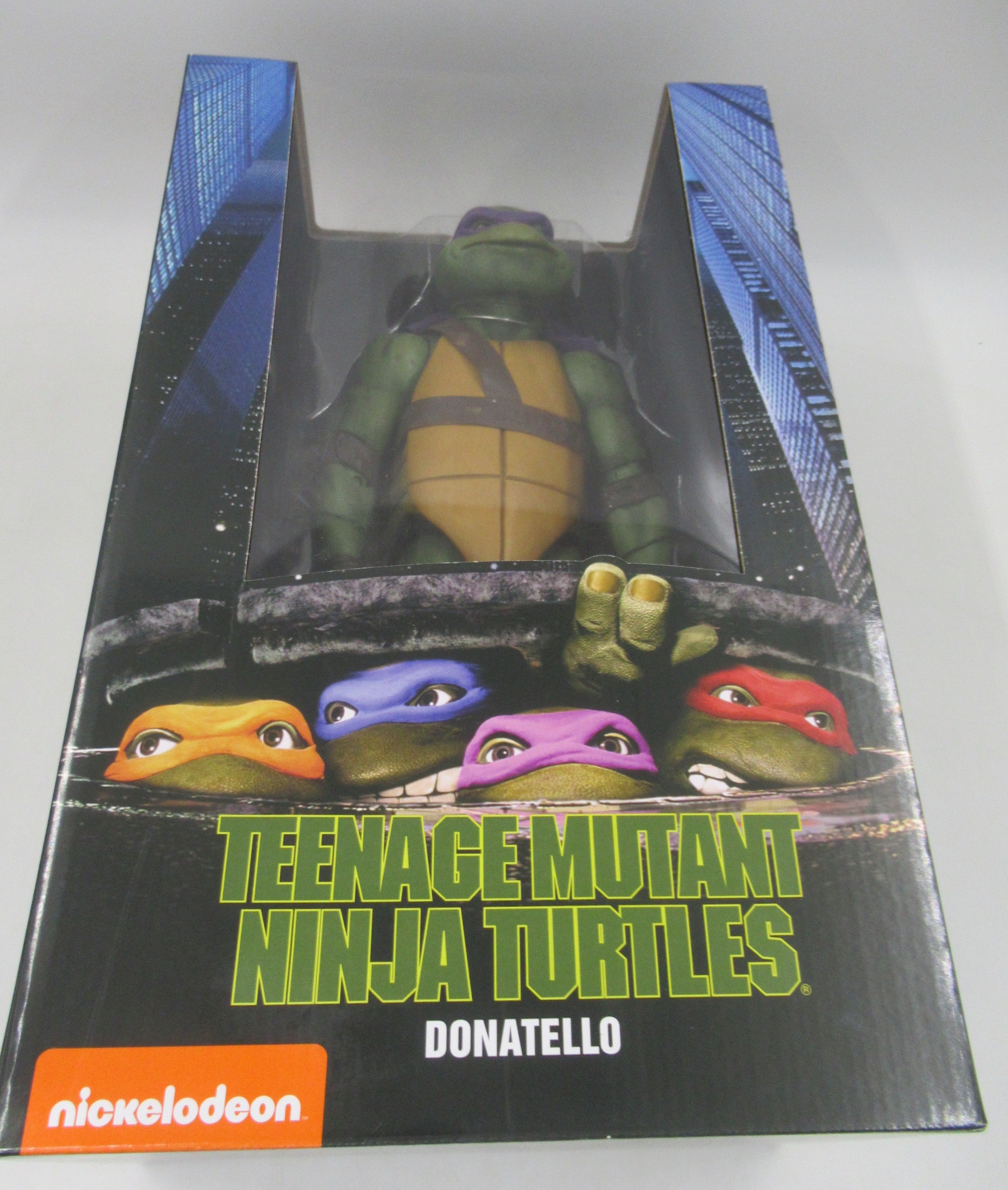 Teenage Mutant Ninja Turtles 1990 Donatello 1/4 Scale Figure NECA NIB