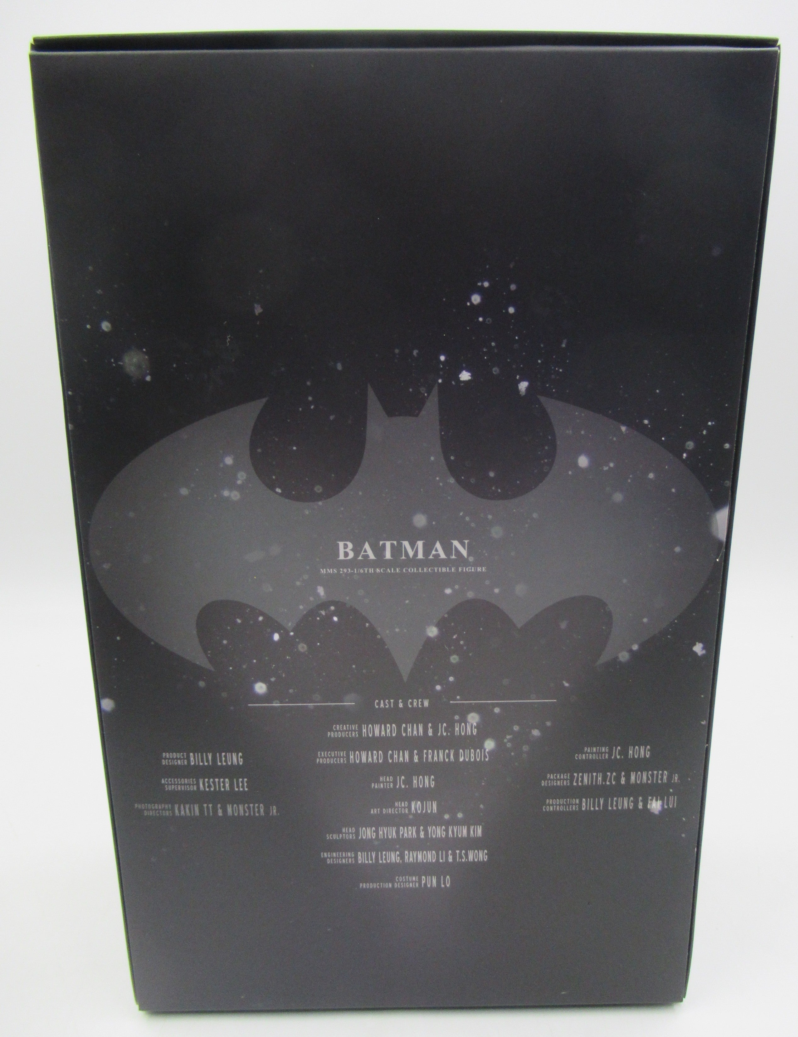 Batman Returns Hot Toys MMS293 Keaton 1/6 Scale Figure NIB