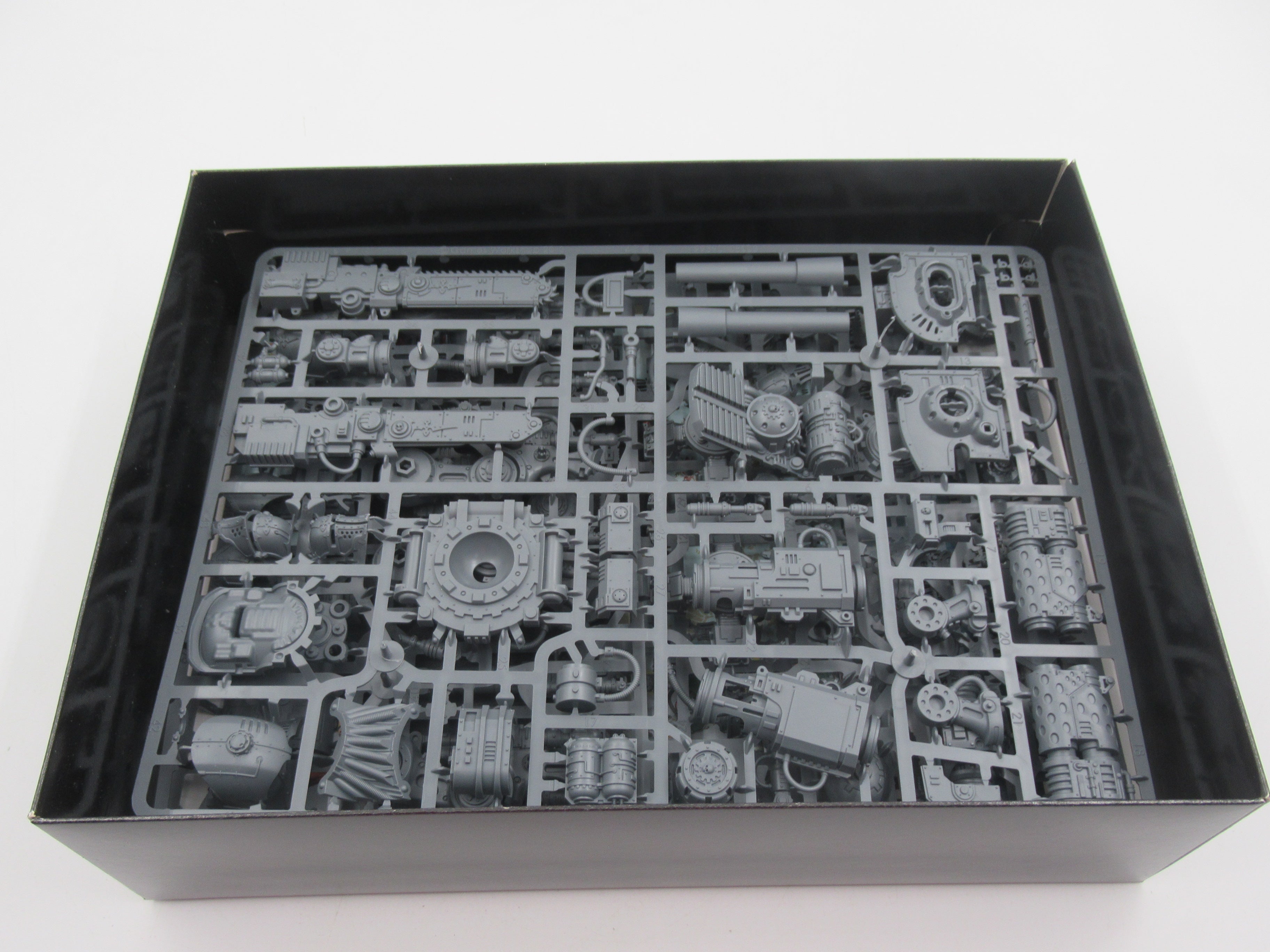 Warhammer 40k Imperial Knight warden