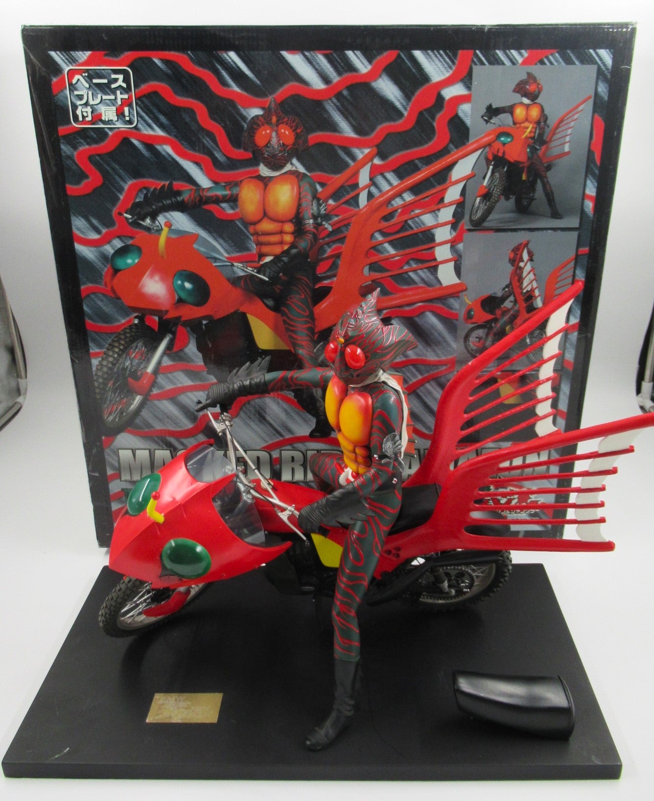 KAMEN RIDER Amazon & Jungler RMW - Medicom Toy (2005) 1/5 Coldcast Porcelain Display Model