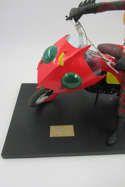 KAMEN RIDER Amazon & Jungler RMW - Medicom Toy (2005) 1/5 Coldcast Porcelain Display Model