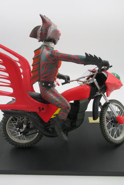 KAMEN RIDER Amazon & Jungler RMW - Medicom Toy (2005) 1/5 Coldcast Porcelain Display Model