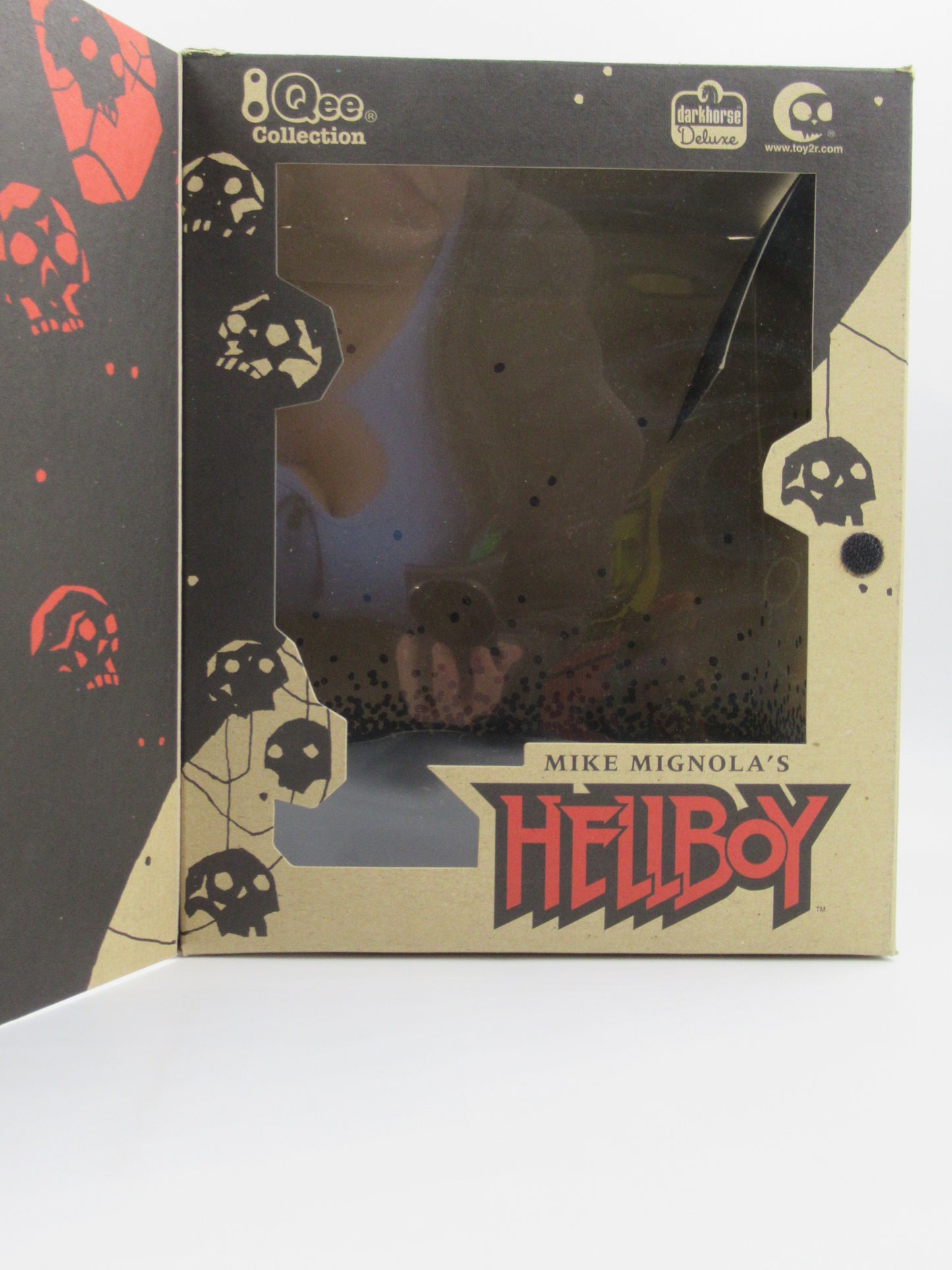 QEE COLLECTION Mike Mignola's Hellboy 10" Black Variant Vinyl Figure - Toy2r (2007) Dark Horse Art Toy