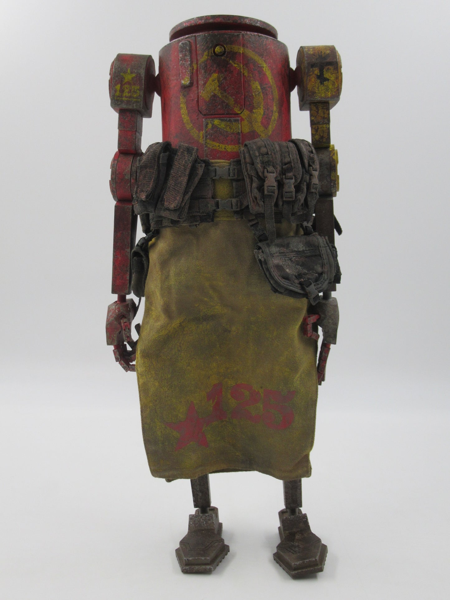 WWR Dropcloth Slim Red Figure - threeA/Ashley Wood (2010) 3A Japan Art Toy