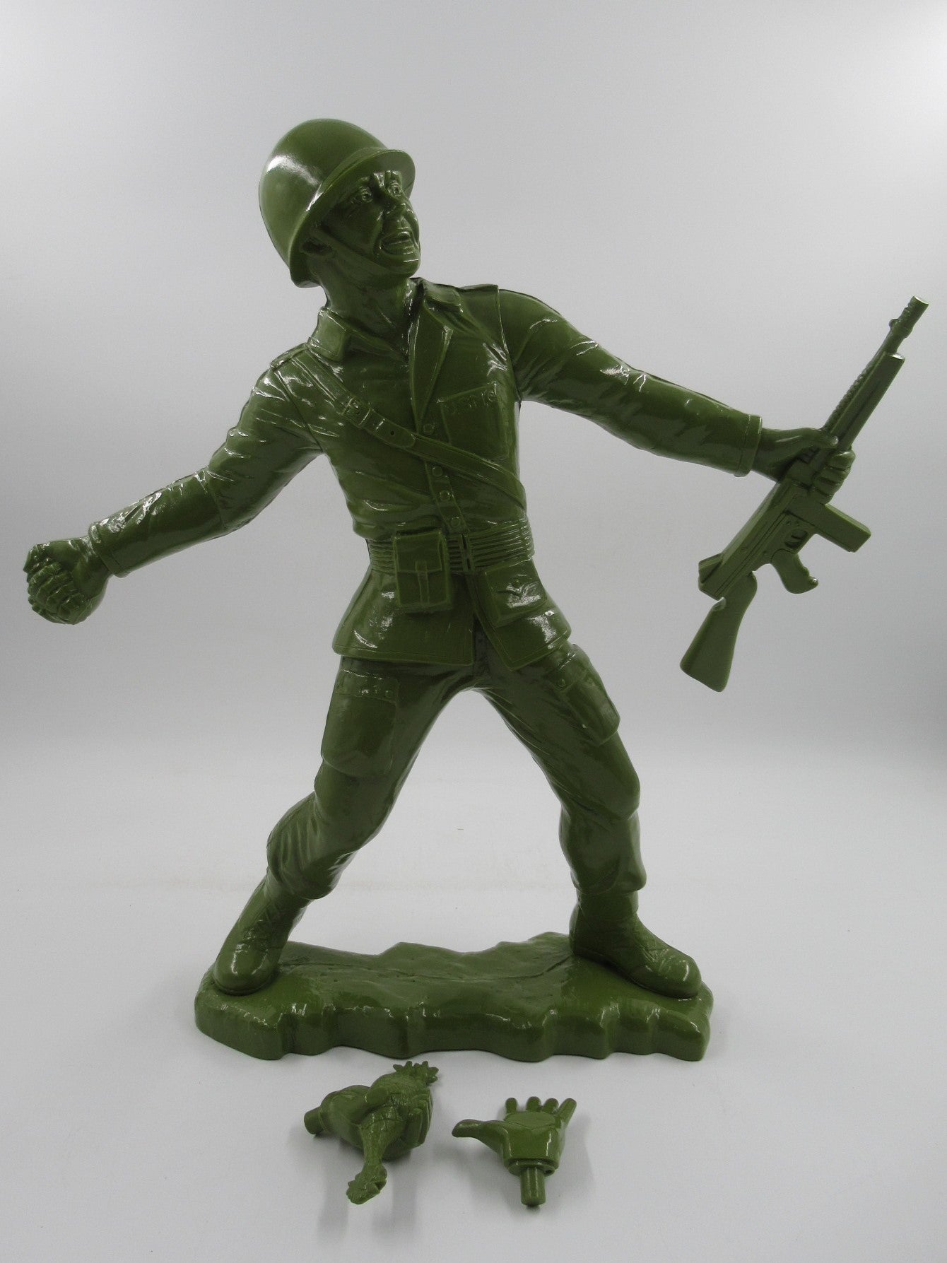 BIG ARMY MAN Green Vinyl Figure - Kozik x Ultraviolence (2009) Limited