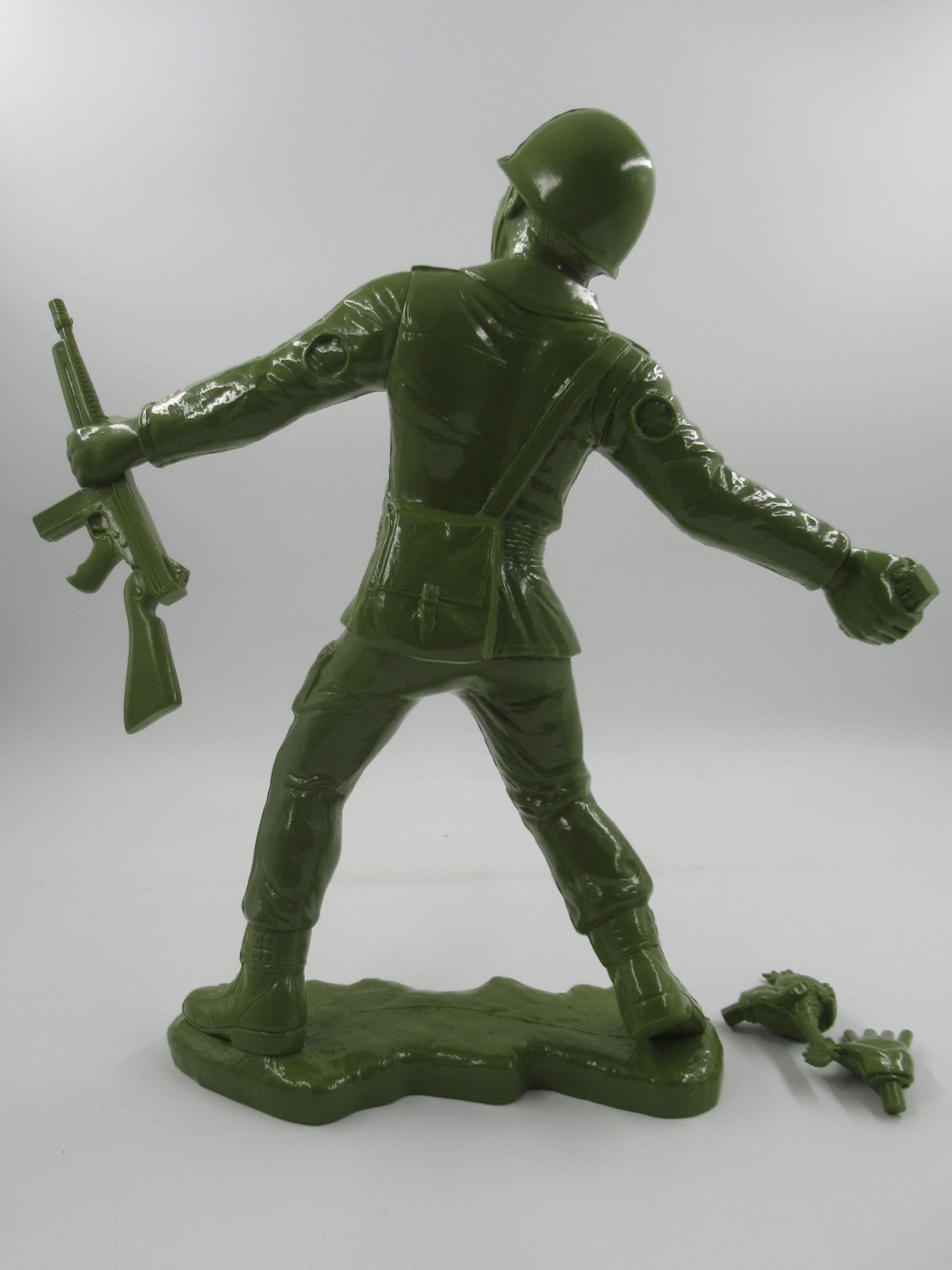 BIG ARMY MAN Green Vinyl Figure - Kozik x Ultraviolence (2009) Limited Edition Designer Art Toy