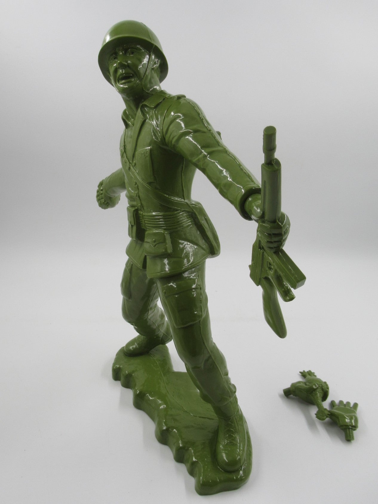 BIG ARMY MAN Green Vinyl Figure - Kozik x Ultraviolence (2009) Limited Edition Designer Art Toy