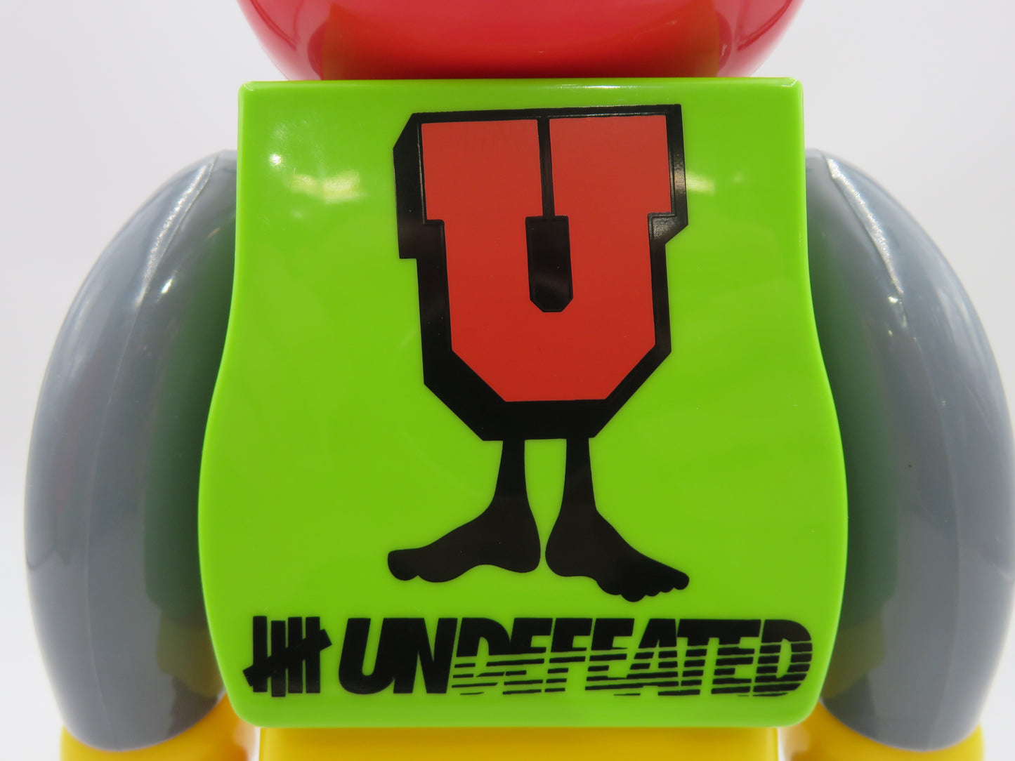 BEARBRICK Undefeated "Rainbow" 400% Figure - Medicom Toy (2007) Be@rbrick Art Toy