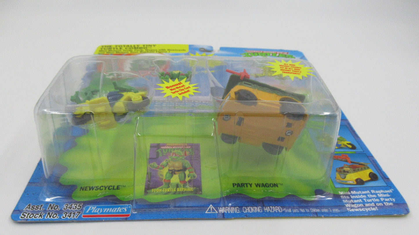 TMNT "The Totally Tiny Turtle Combo" Mini Mutants Turtle Transports Teenage Mutant Ninja Turtles- Playmates (1994)