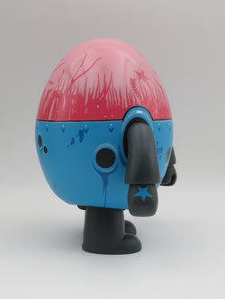 QEE COLLECTION Terrarium Keeper Vinyl Egg Figure - Jeff Soto x Toy2R (2006) Designer Art Toy