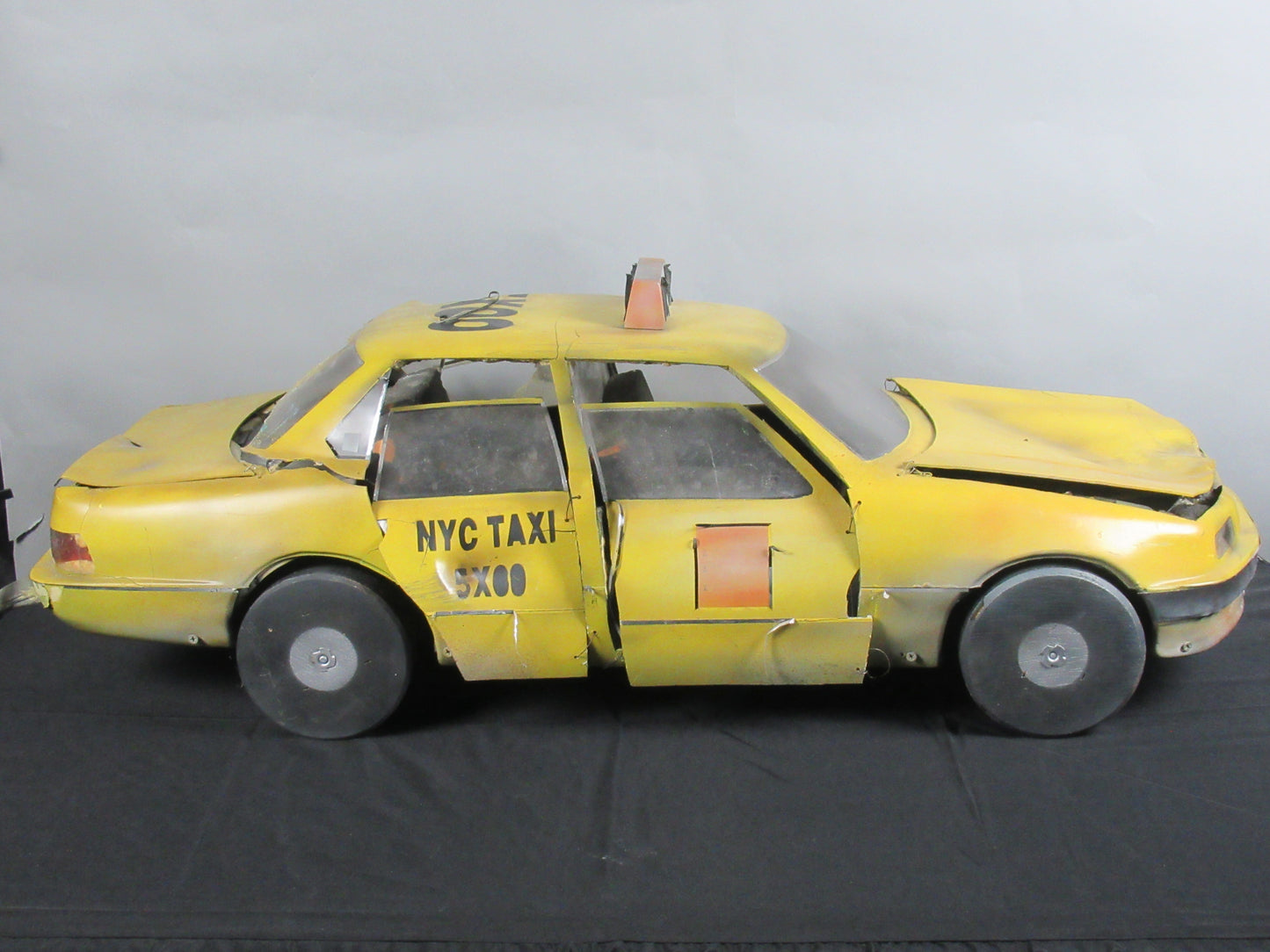 ARMAGEDDON Yellow Taxi Model Screen-Used Prop  - Touchstone Pictures (c. 1998) Film Memorabilia With COA