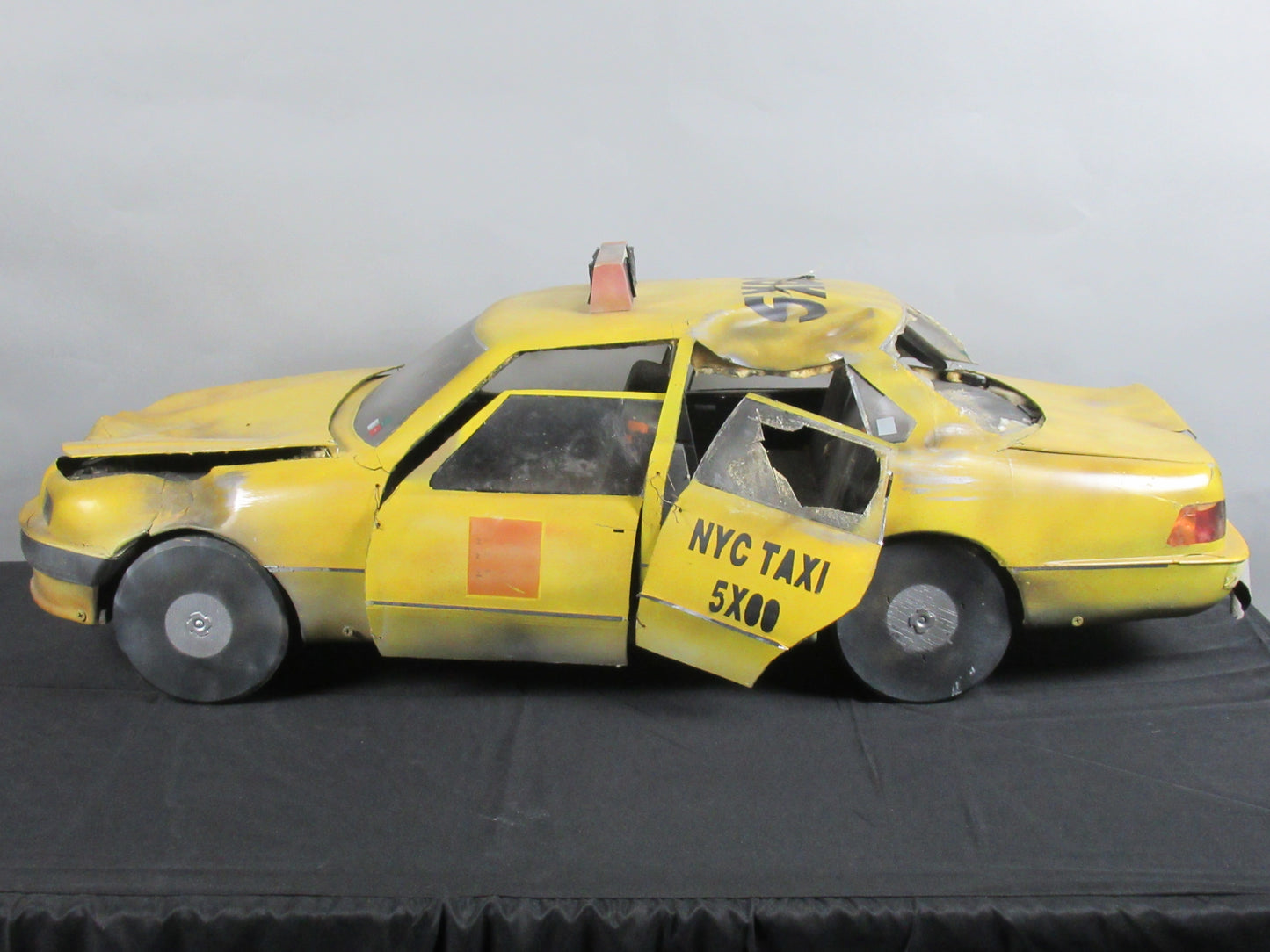 ARMAGEDDON Yellow Taxi Model Screen-Used Prop  - Touchstone Pictures (c. 1998) Film Memorabilia With COA