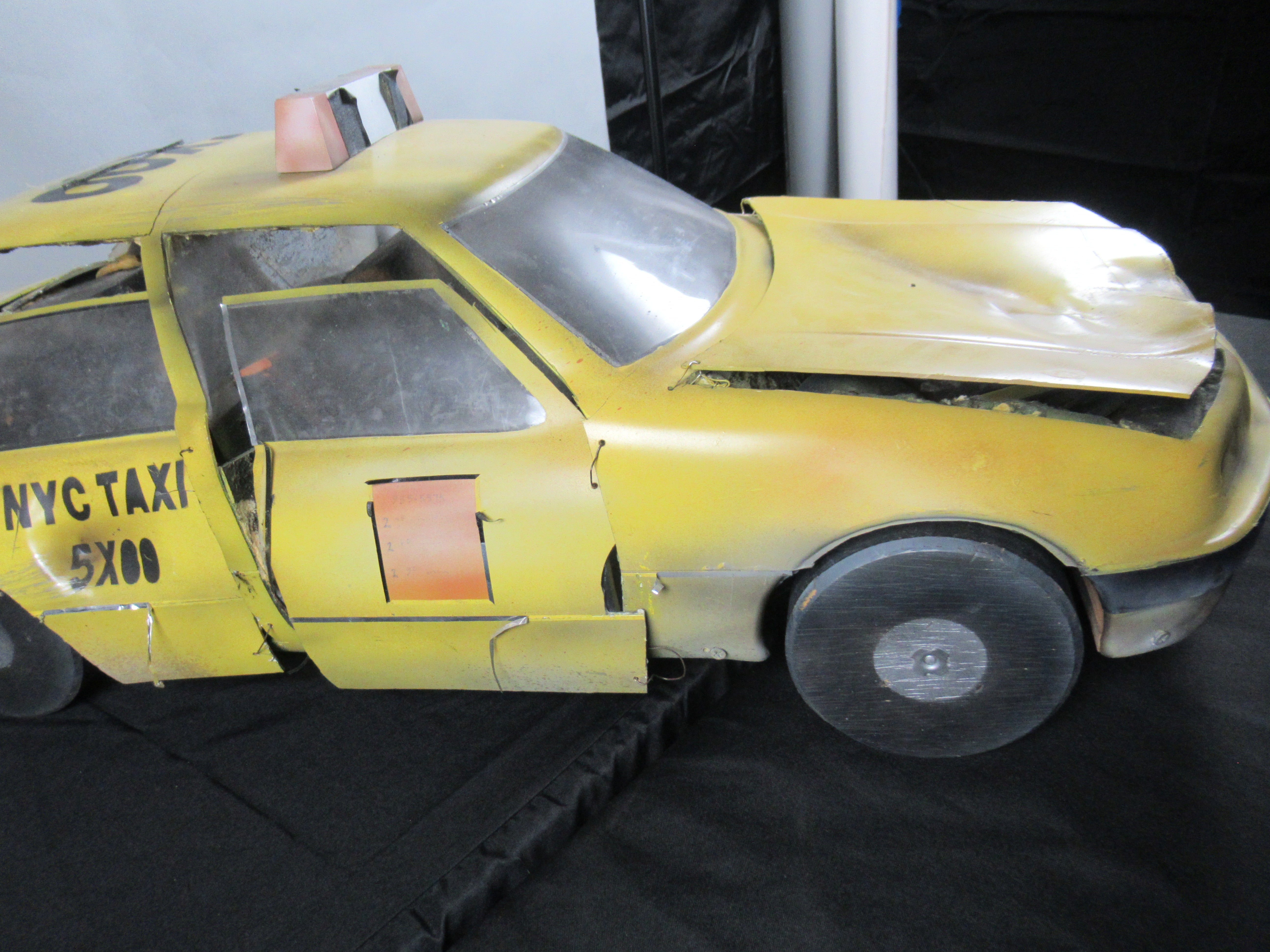 ARMAGEDDON Yellow Taxi Model Screen-Used Prop  - Touchstone Pictures (c. 1998) Film Memorabilia With COA