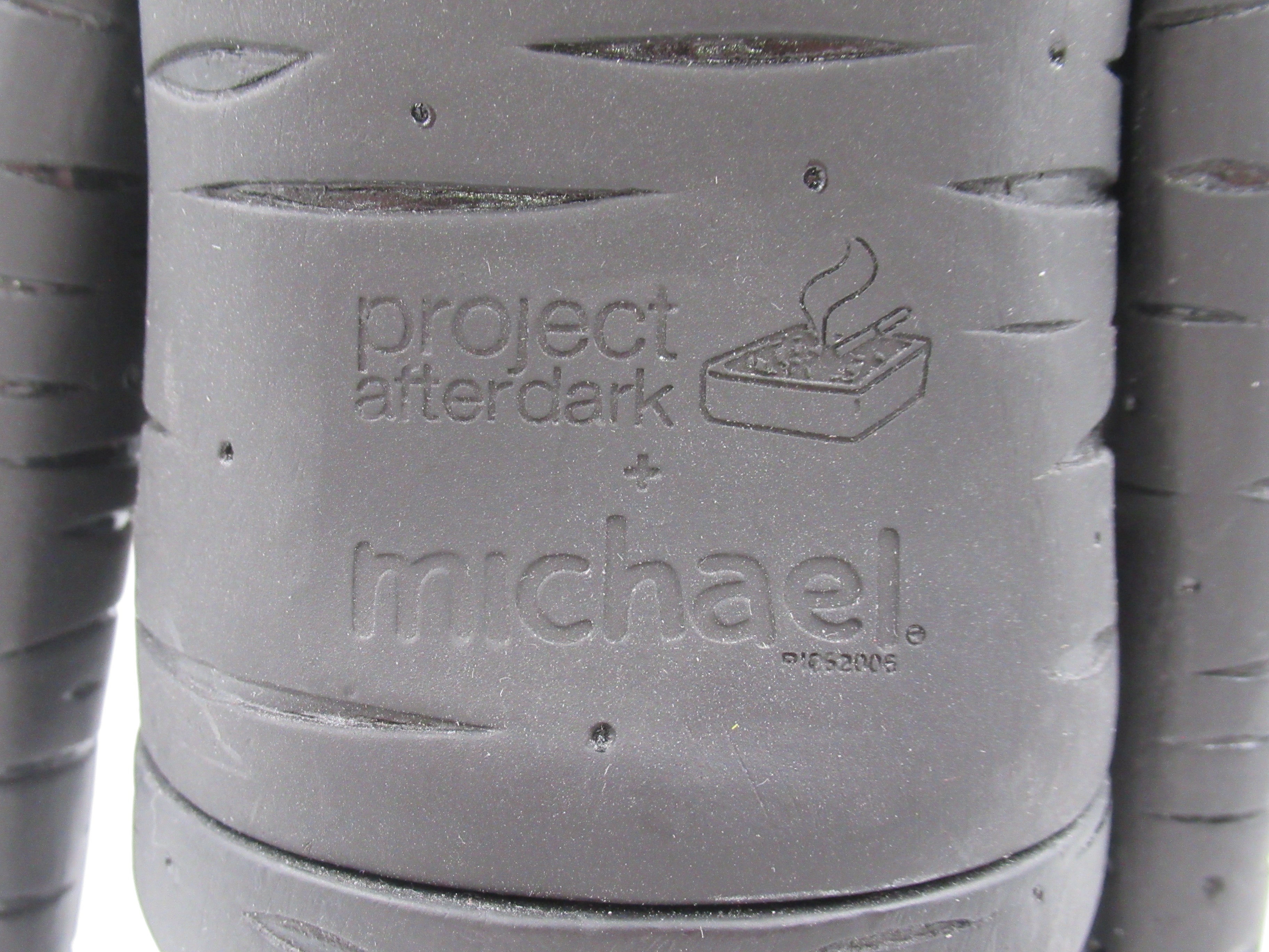 OFF WORLD CREATURES Pascagoula Alien - CrazySmiles (2006) Michael Lau Vinyl Art Toy