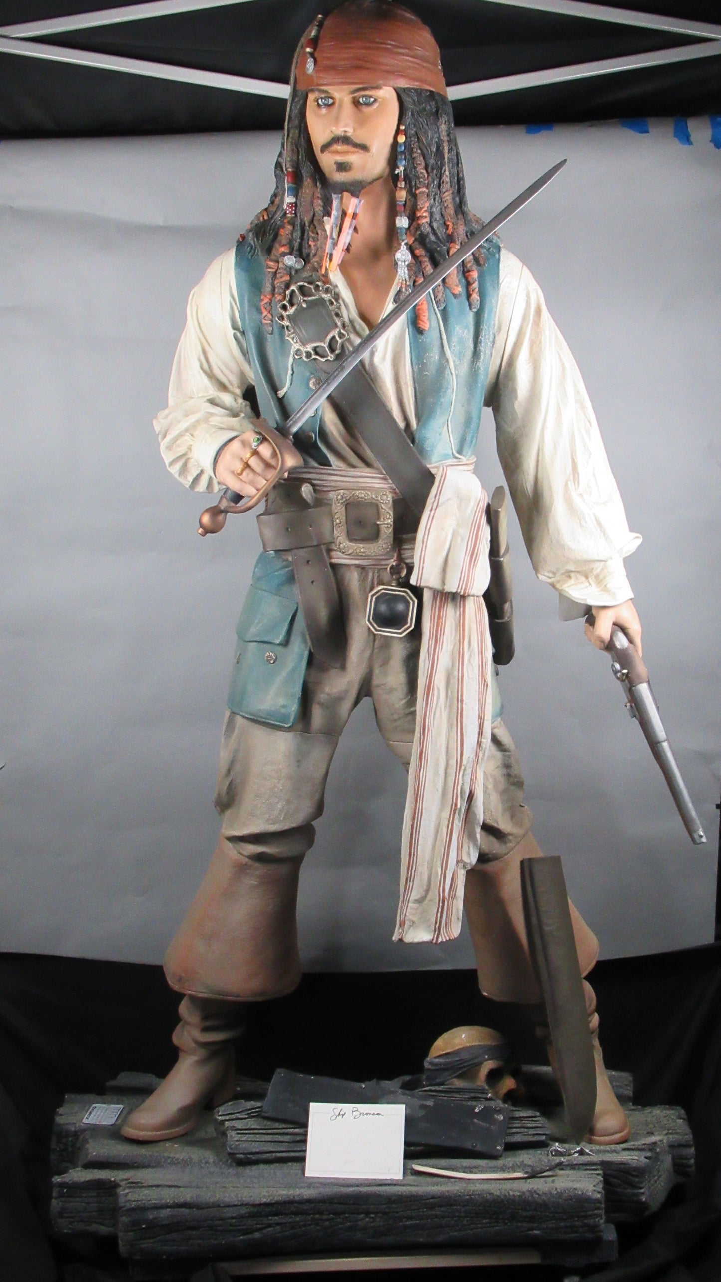 PIRATES OF THE CARIBBEAN Life Size Jack Sparrow - Studio OXMOX/Muckle Mannequins (c. 2000s) One of a Kind