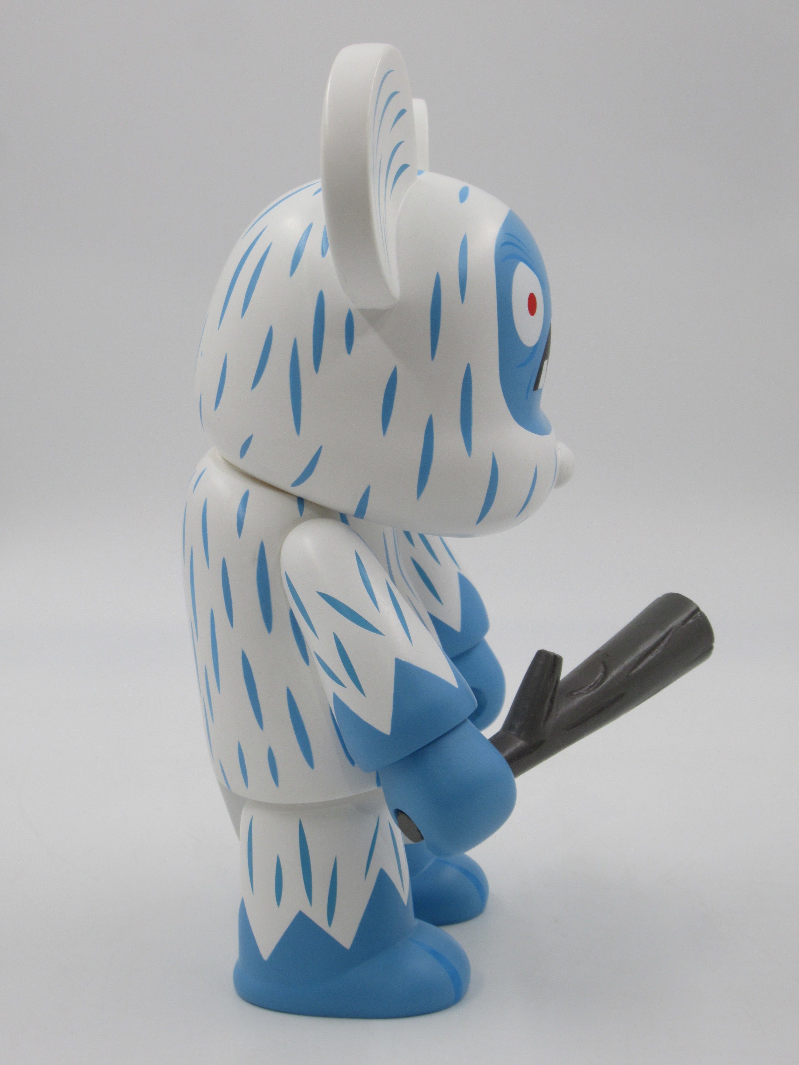 QEE COLLECTION Gama-Go Yeti 8" Vinyl Figure - Toy2r/Tim Biskup (2006) Art Toy