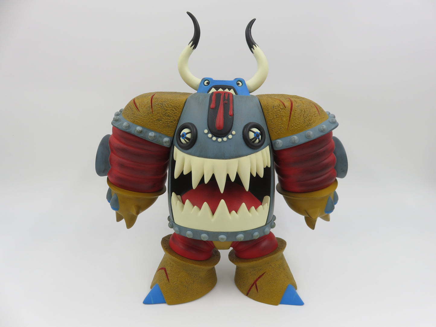 TRAGNARK Golem Vinyl Figure - Kaching Brands (2008) Limited Edition Art Toy