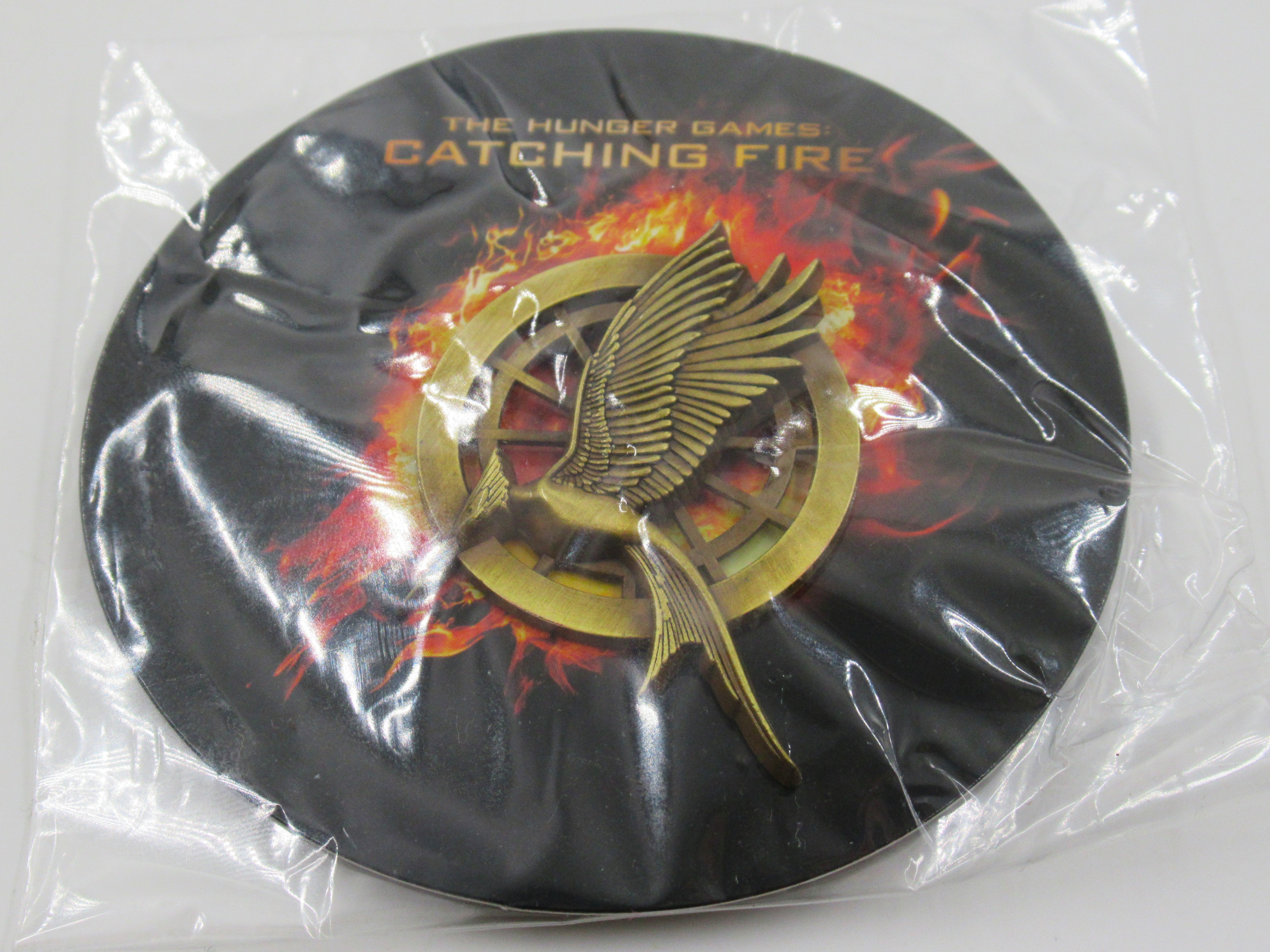 HUNGER GAMES Catching Fire Exclusive Promo Pins - SDCC (2013)