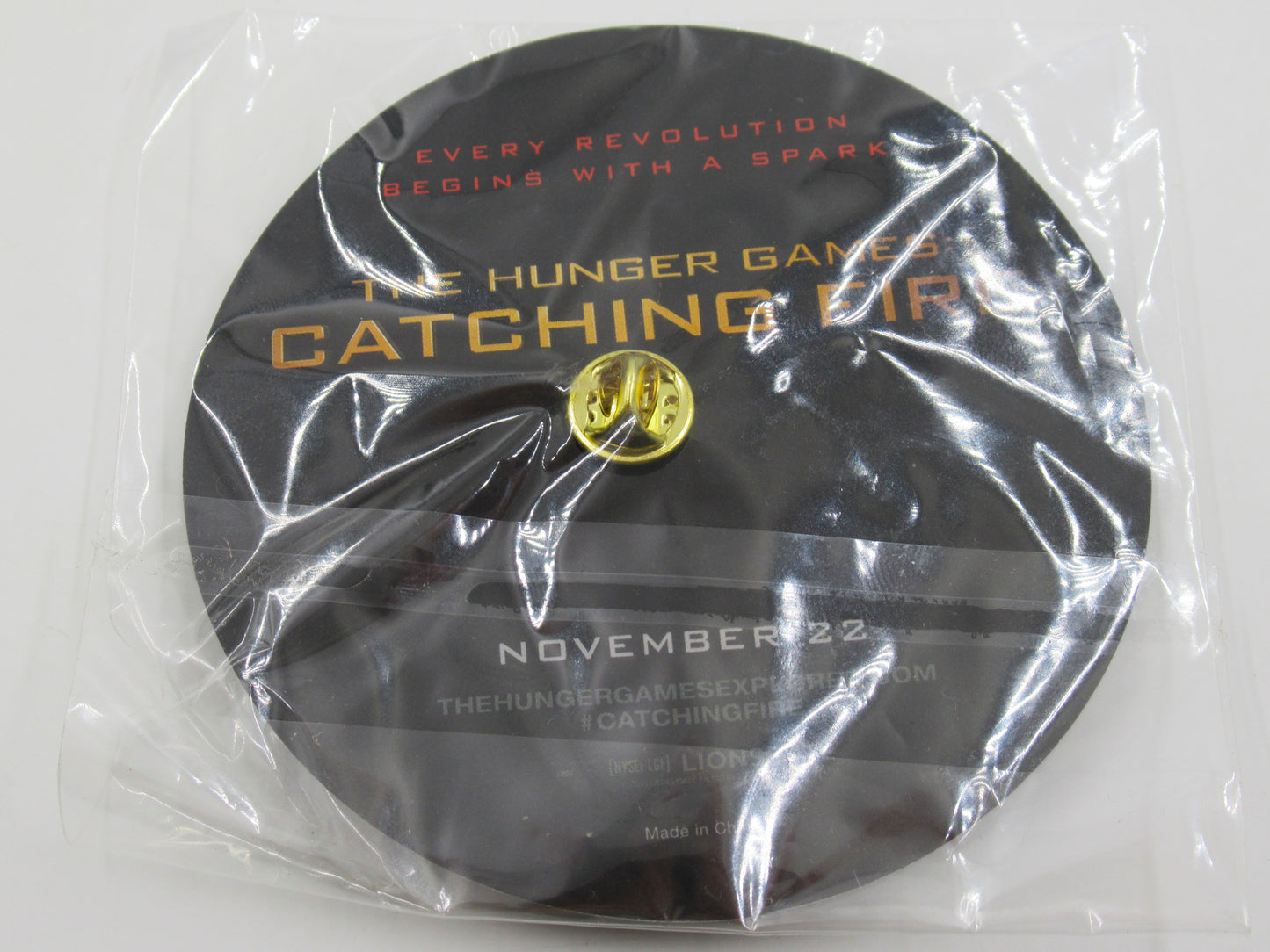 HUNGER GAMES Catching Fire Exclusive Promo Pins - SDCC (2013)