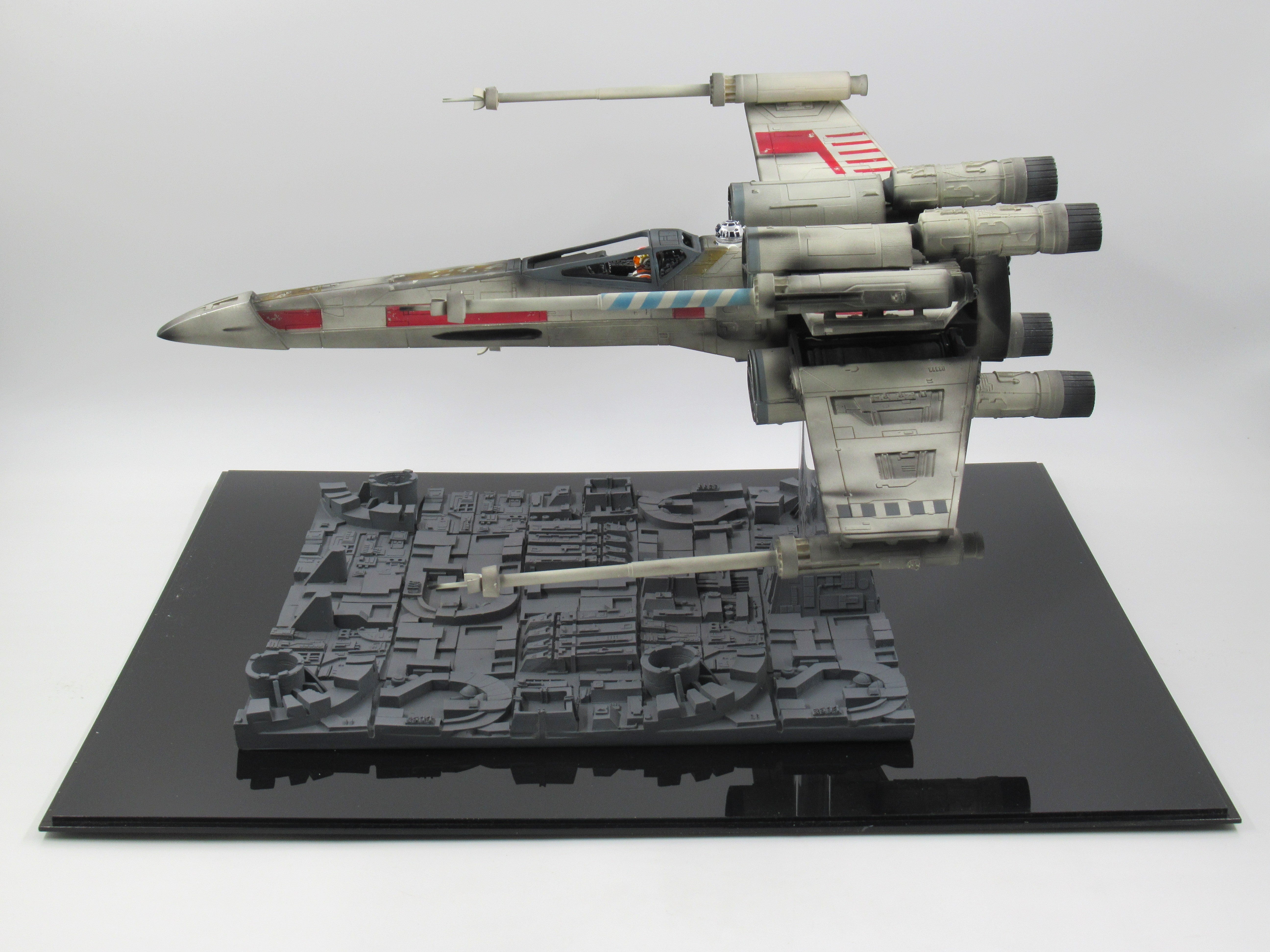 STAR WARS X-Wing Fighter Replica - Icons Master Piece Collections (1997)