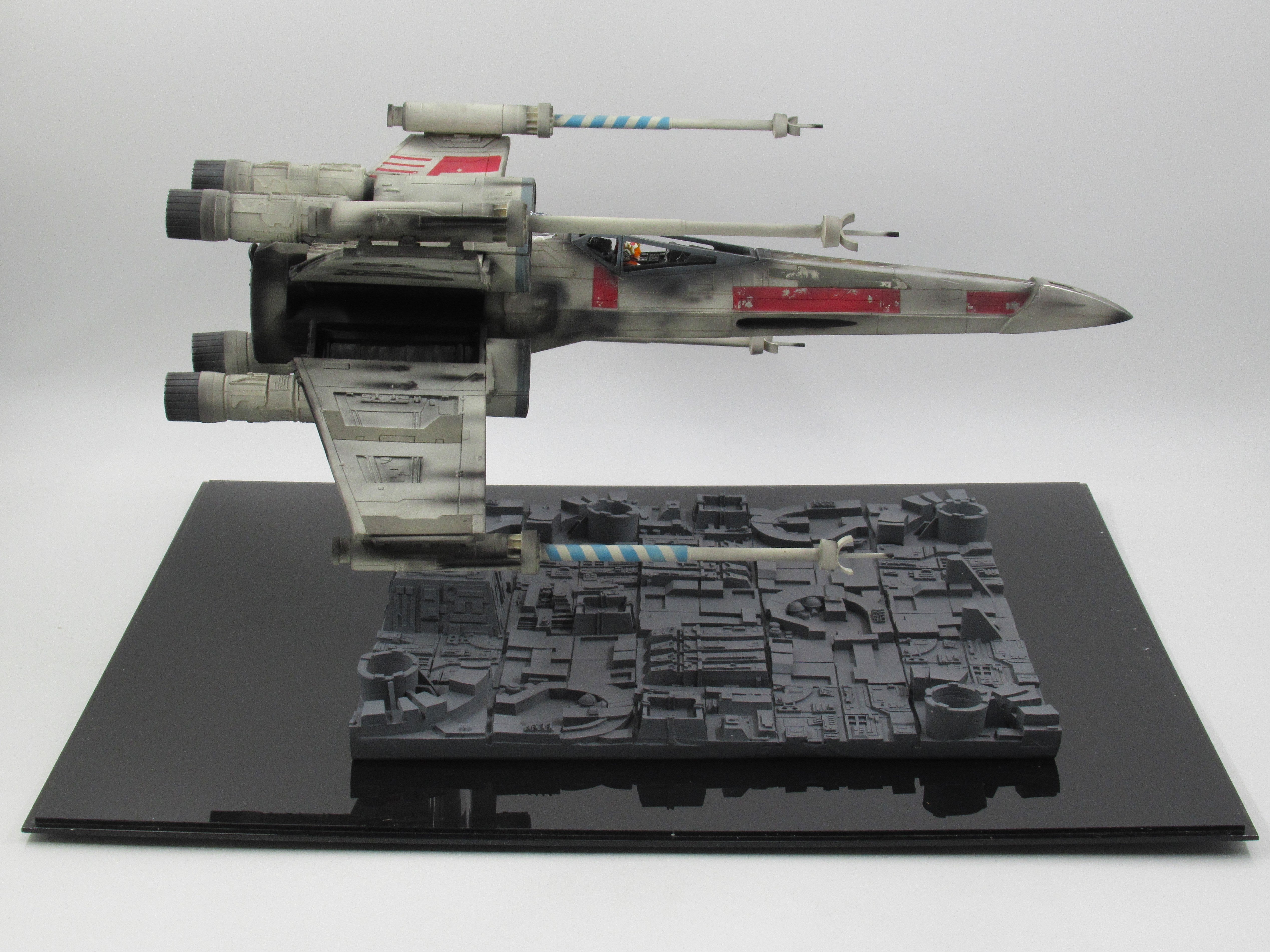 STAR WARS X-Wing Fighter Replica - Icons Master Piece Collections (1997)