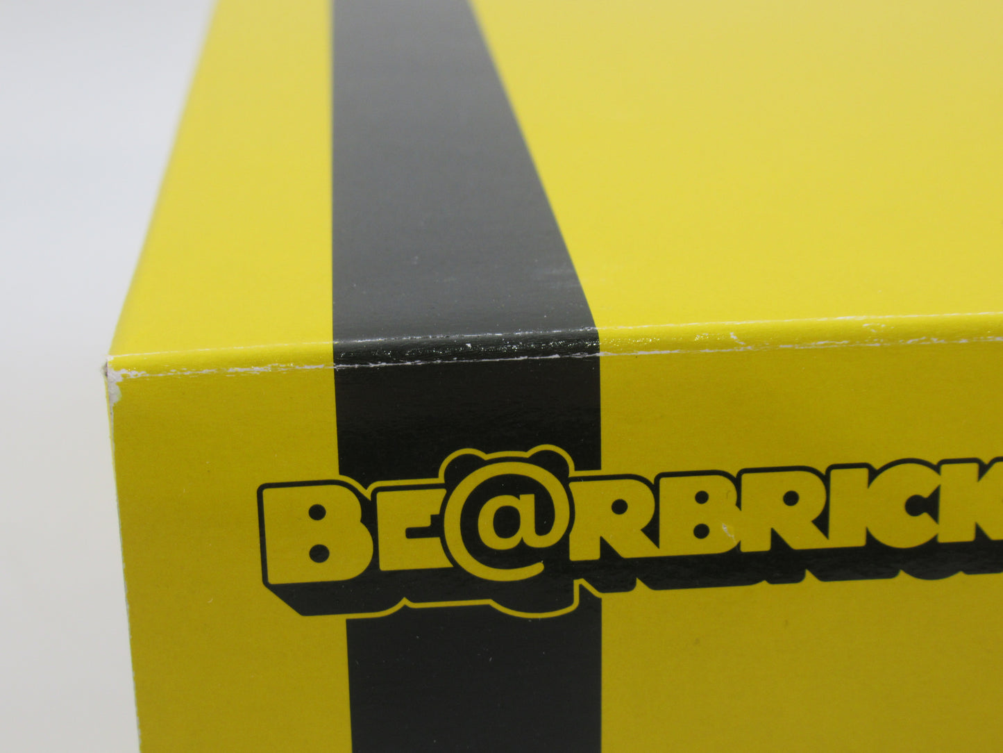 BEARBRICK Kill Bill: Volume 1 400% Figure - Medicom Toy (2004) Be@rbrick Art Toy