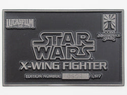 STAR WARS X-Wing Fighter Replica - Icons Master Piece Collections (1997)