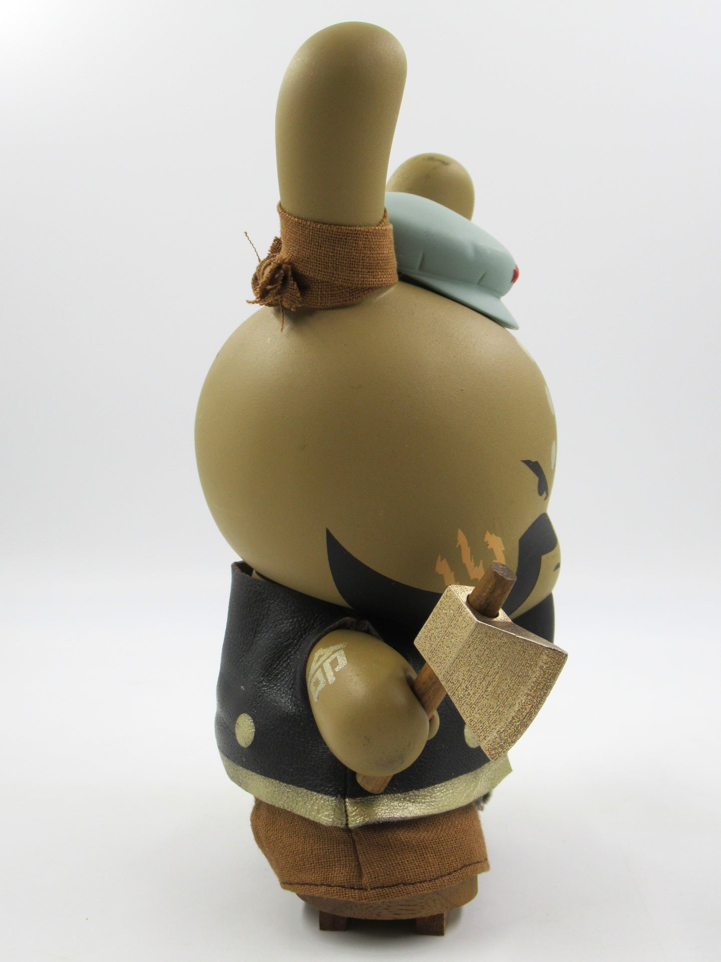 HUCK GEE Gold Life "Not So Glorious Soaring Hatchet Munk" Dunny - Kidrobot (2012) Artist Signed Designer Art Toy