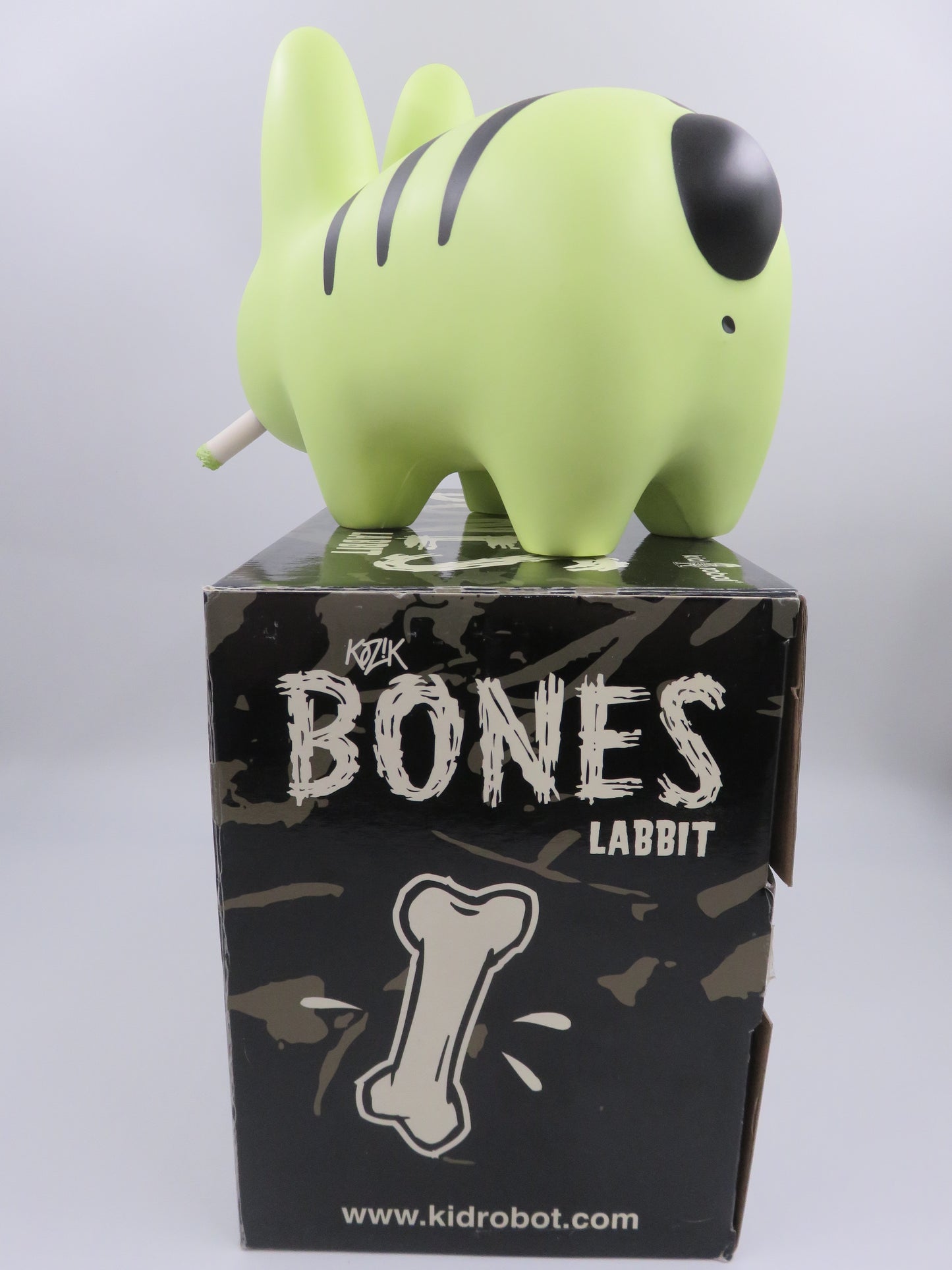 FRANK KOZIK Smorkin' Labbit Bones 10" GID Vinyl Figure - Kidrobot (2007) Designer Art Toy