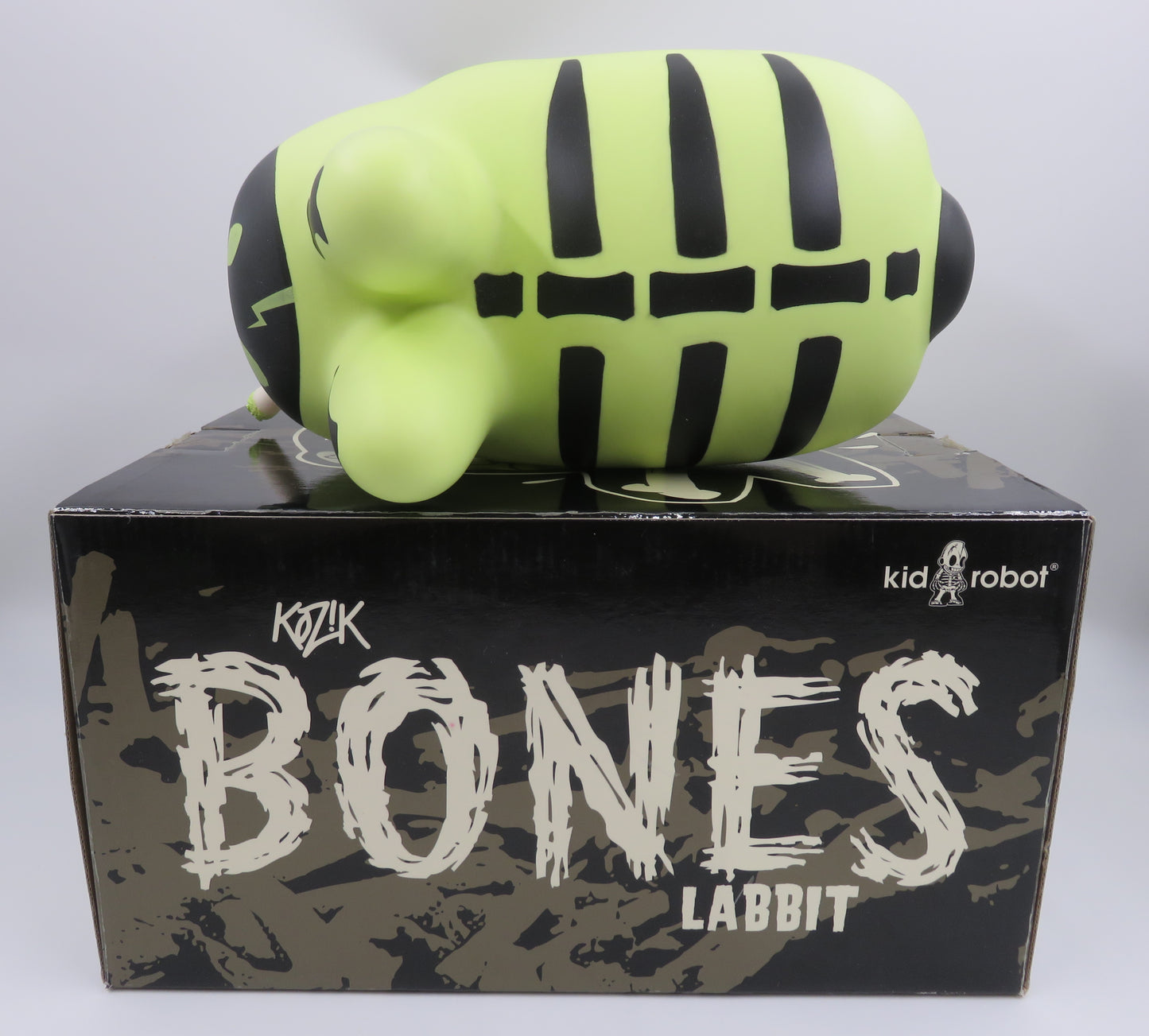 FRANK KOZIK Smorkin' Labbit Bones 10" GID Vinyl Figure - Kidrobot (2007) Designer Art Toy