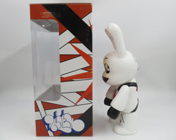 QEE COLLECTION The GOP Will Set Me Free White Bunny Figure - Toy2r/Dalek (2006) SIGNED