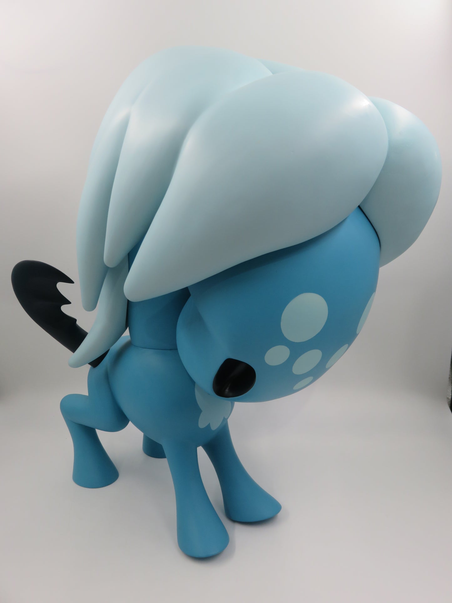 MONSTERISM ISLAND Giant Snorse Blue Vinyl 18.75" Figure - Playbeast (2005) Pete Fowler Art Toy