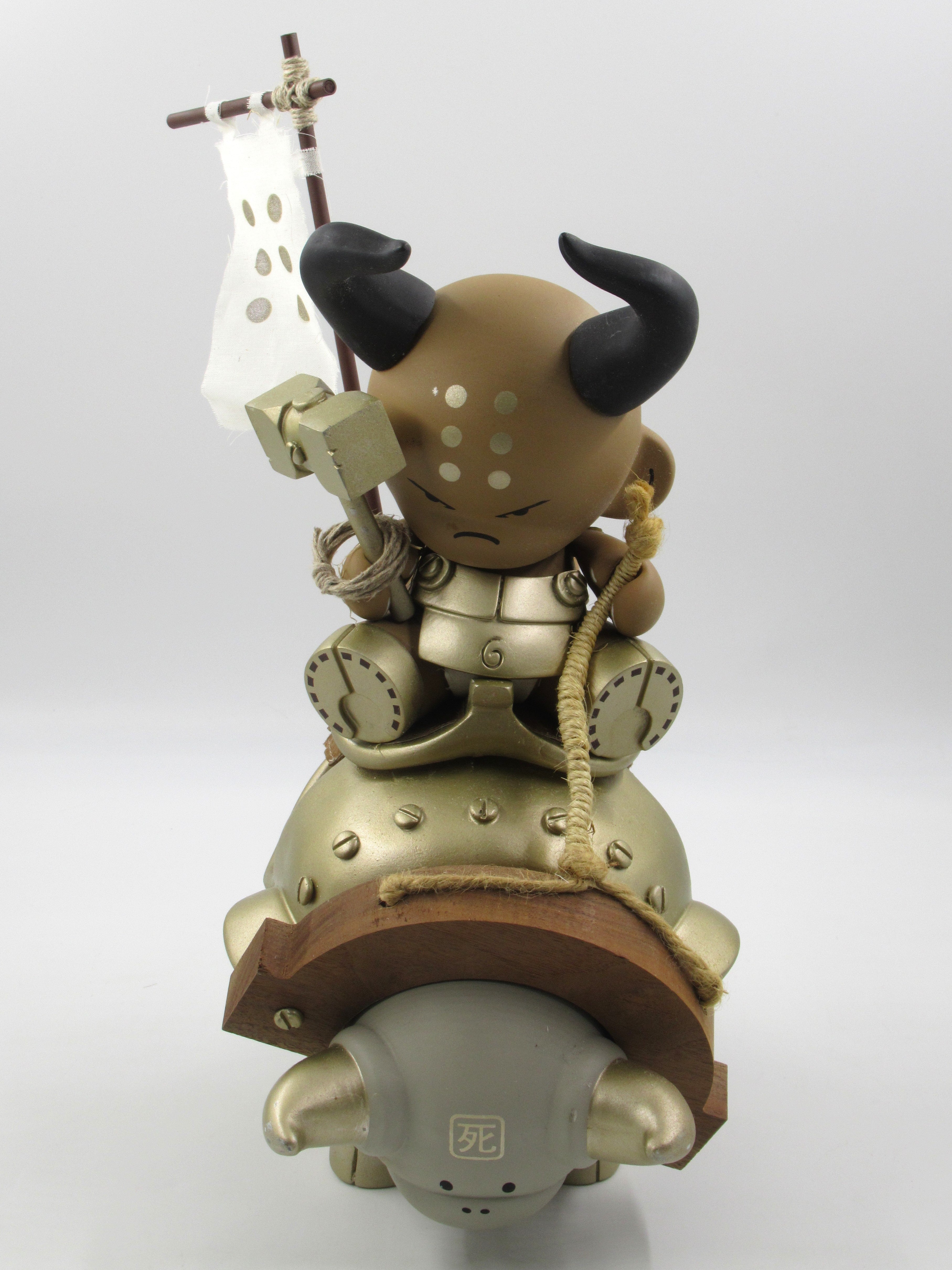 HUCK GEE Minosu & The Golden Bull RARE - Kidrobot (2009) Artist Signed Designer Art Toy