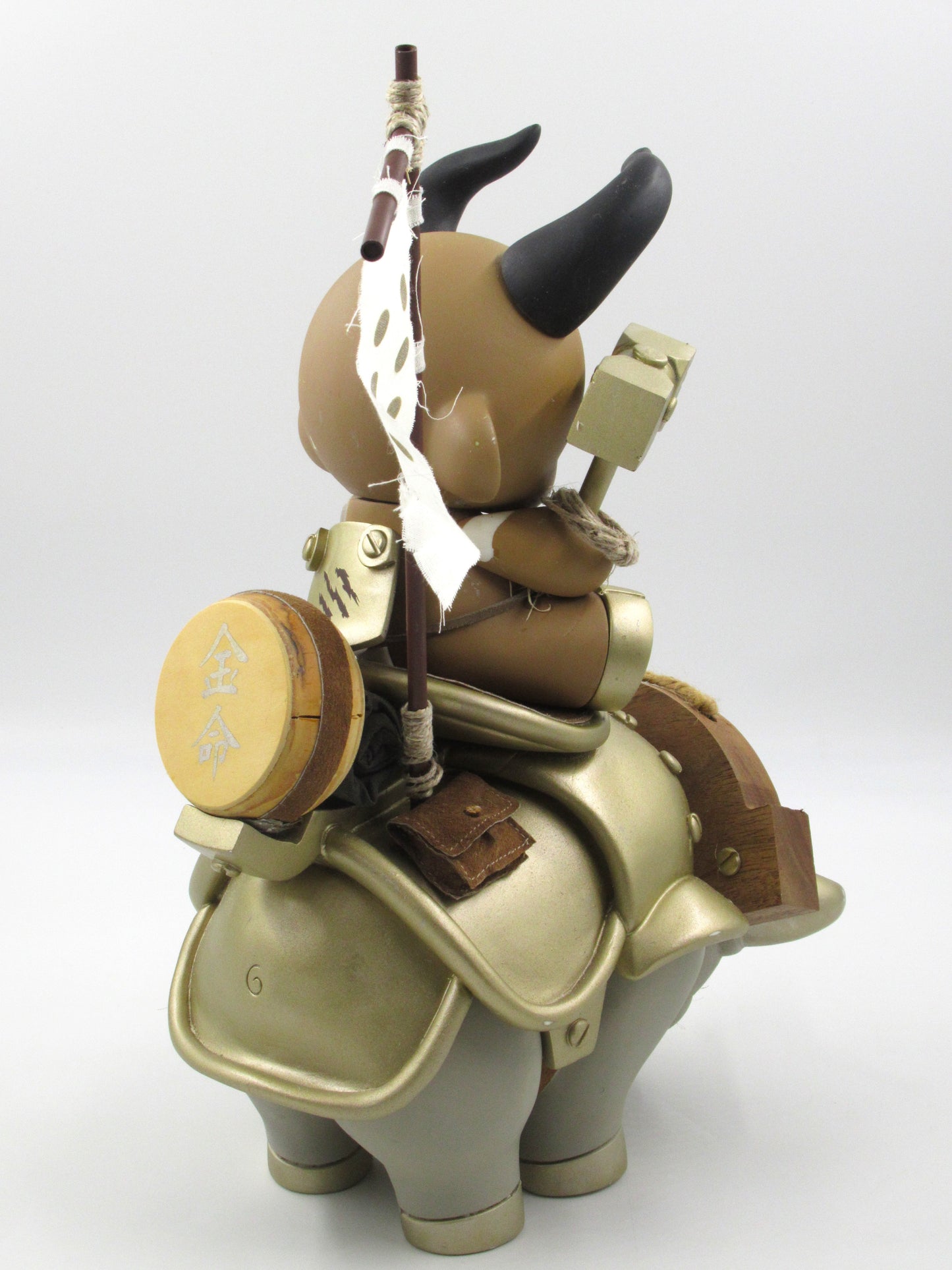 HUCK GEE Minosu & The Golden Bull RARE - Kidrobot (2009) Artist Signed Designer Art Toy