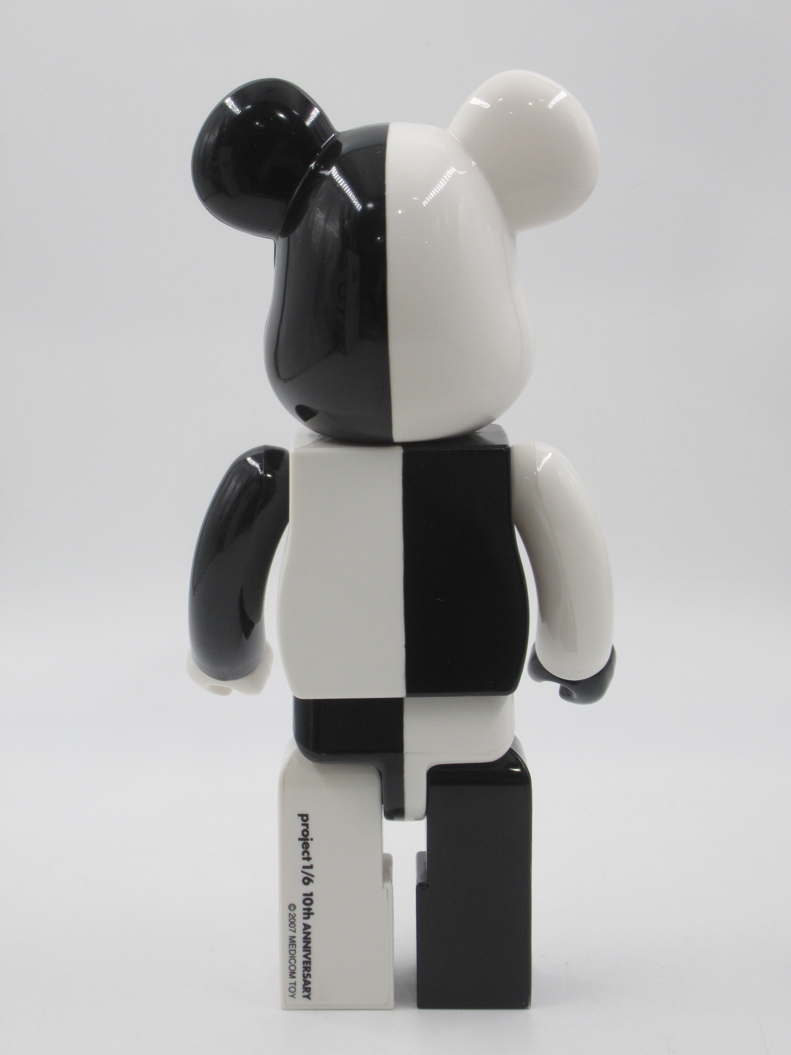 BEARBRICK x Project 1/6 Monotone 400% - Medicom Toy (2007) Be@rbrick Limited Art Toy