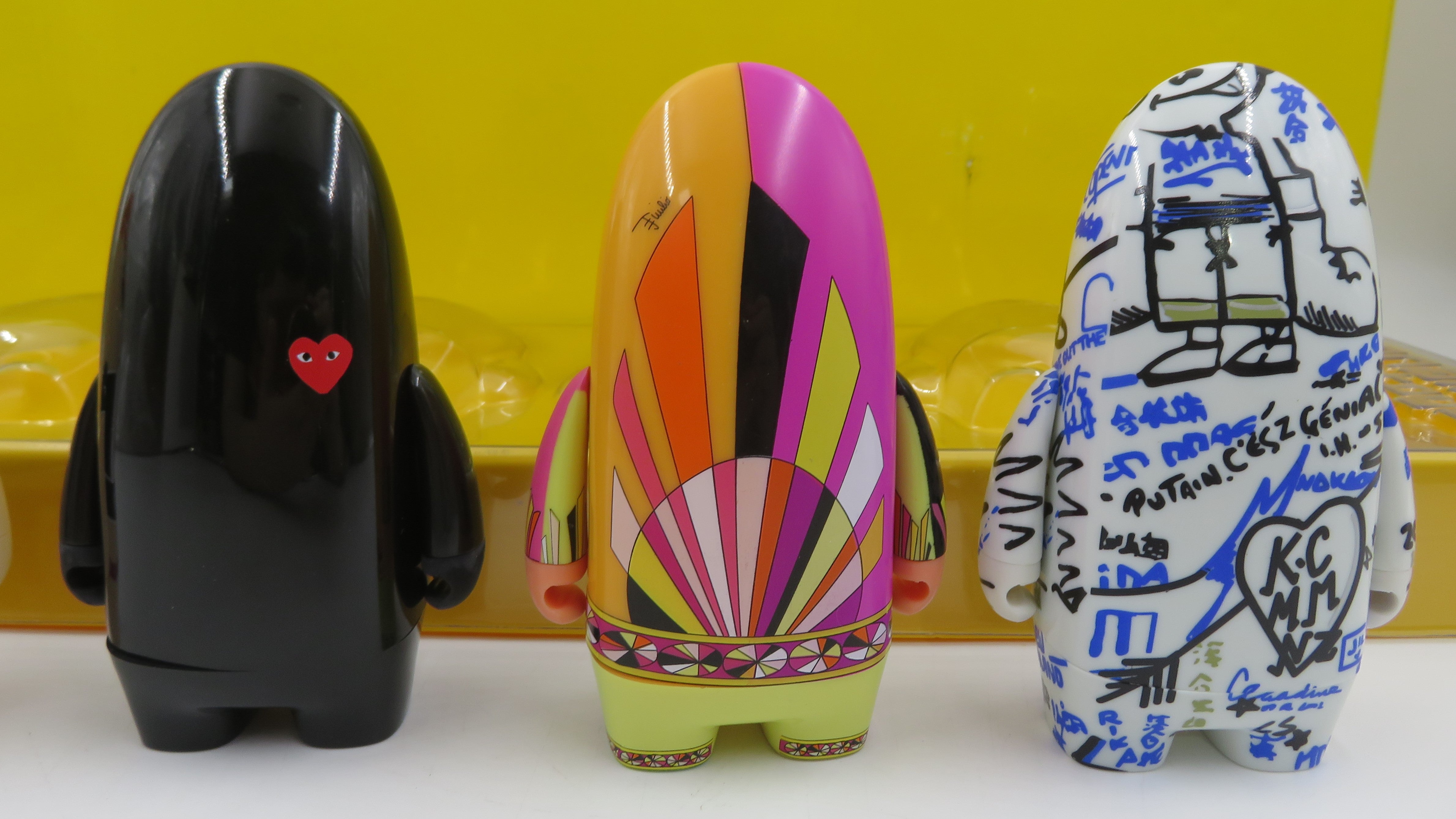 VISIONAIRE Issue 45 Yellow Version - Kidrobot (2005) LE #3861 Designer Art Figure Set