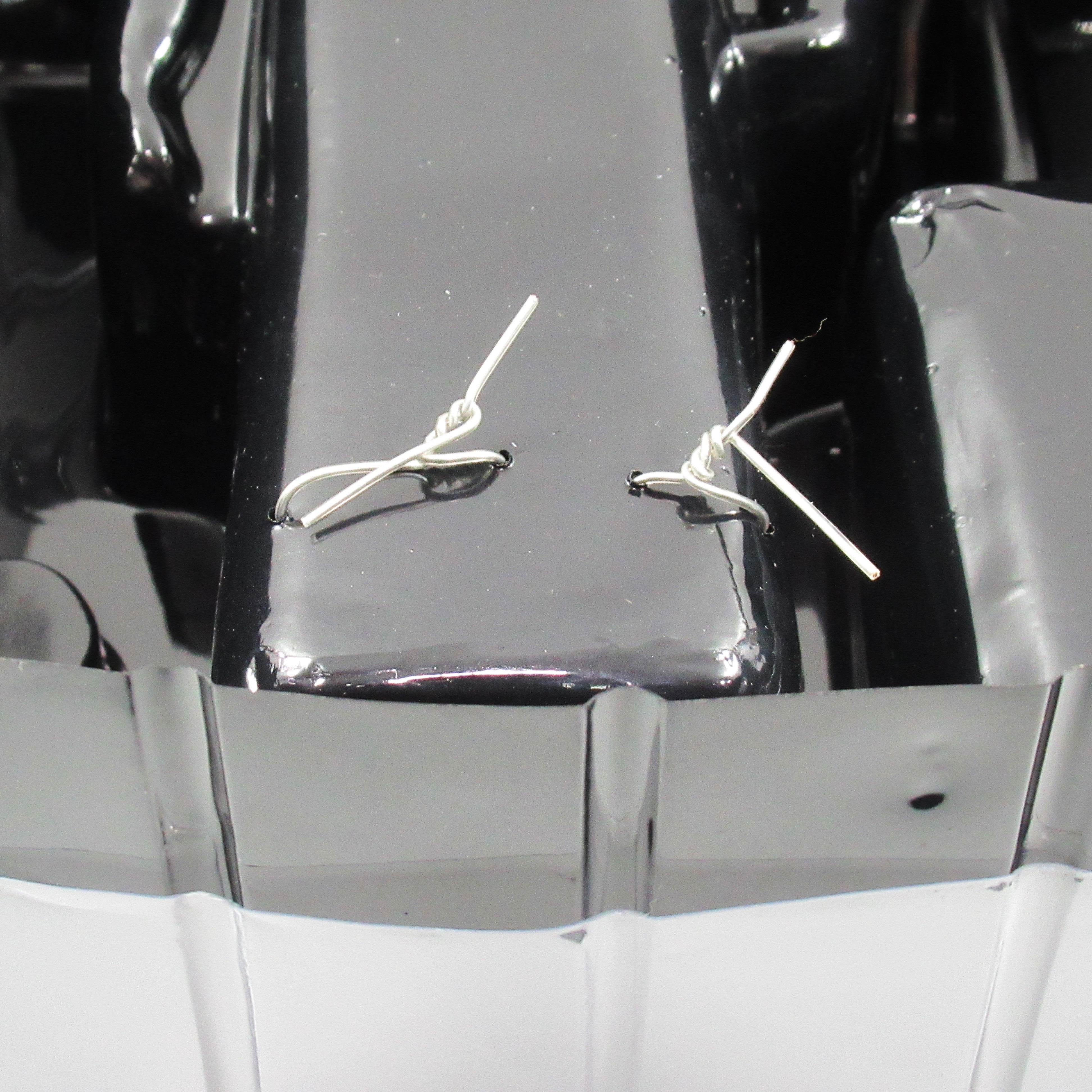 HUCK GEE x DUCKIE BROWN Skullhead Figure - Kidrobot (2005) Limited Edition Designer Art Toy