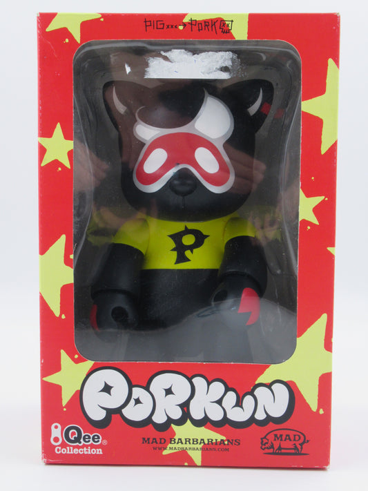 QEE COLLECTION Porkun 8" Vinyl Bear - Mad Barbarians x Toy2R (2004) Sealed NYC Designer Urban Art Toy