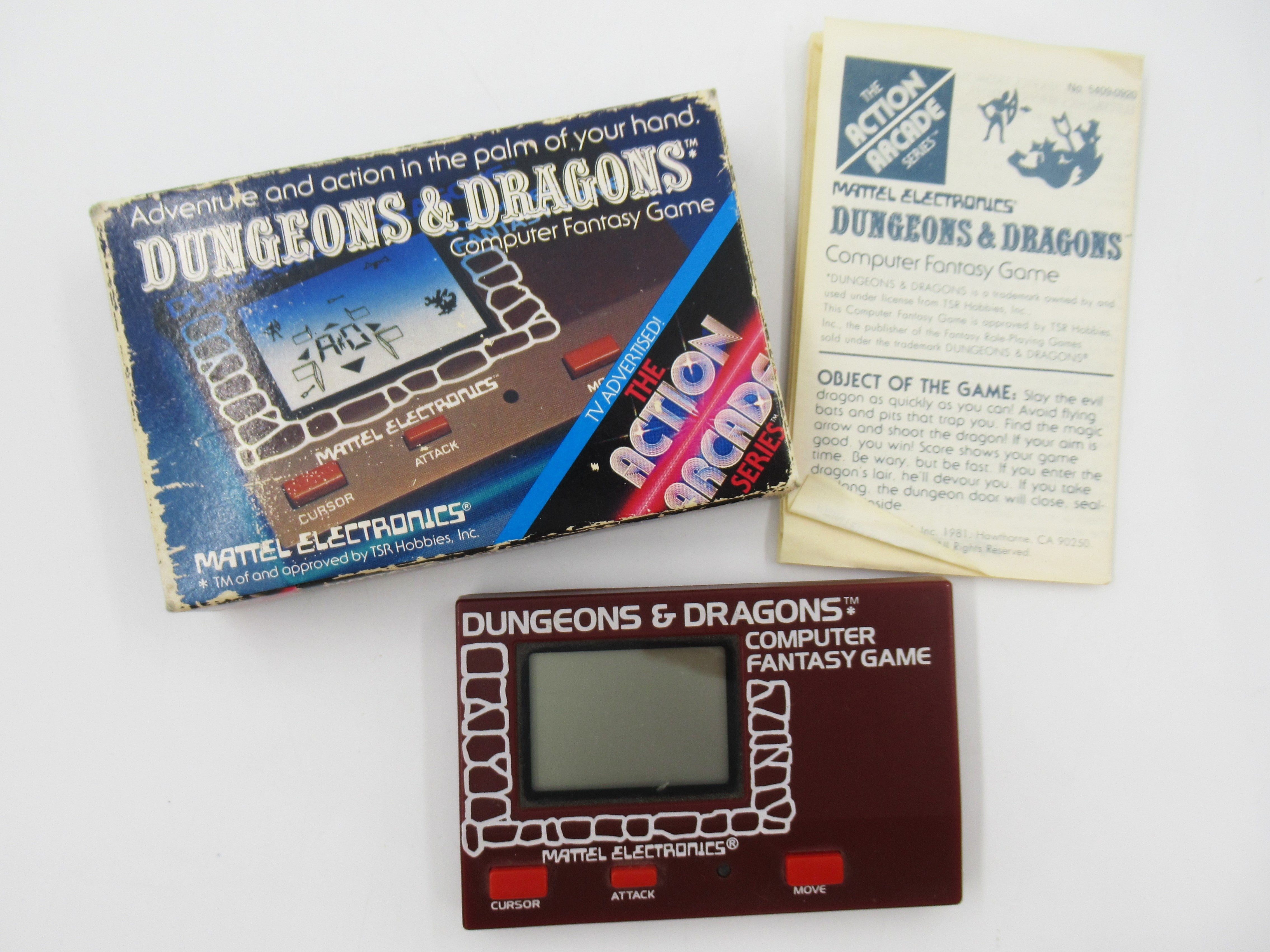 DUNGEONS & DRAGONS Computer Fantasy Game Handheld Game - Mattel Electronics (1982) Vintage The Action Arcade Series
