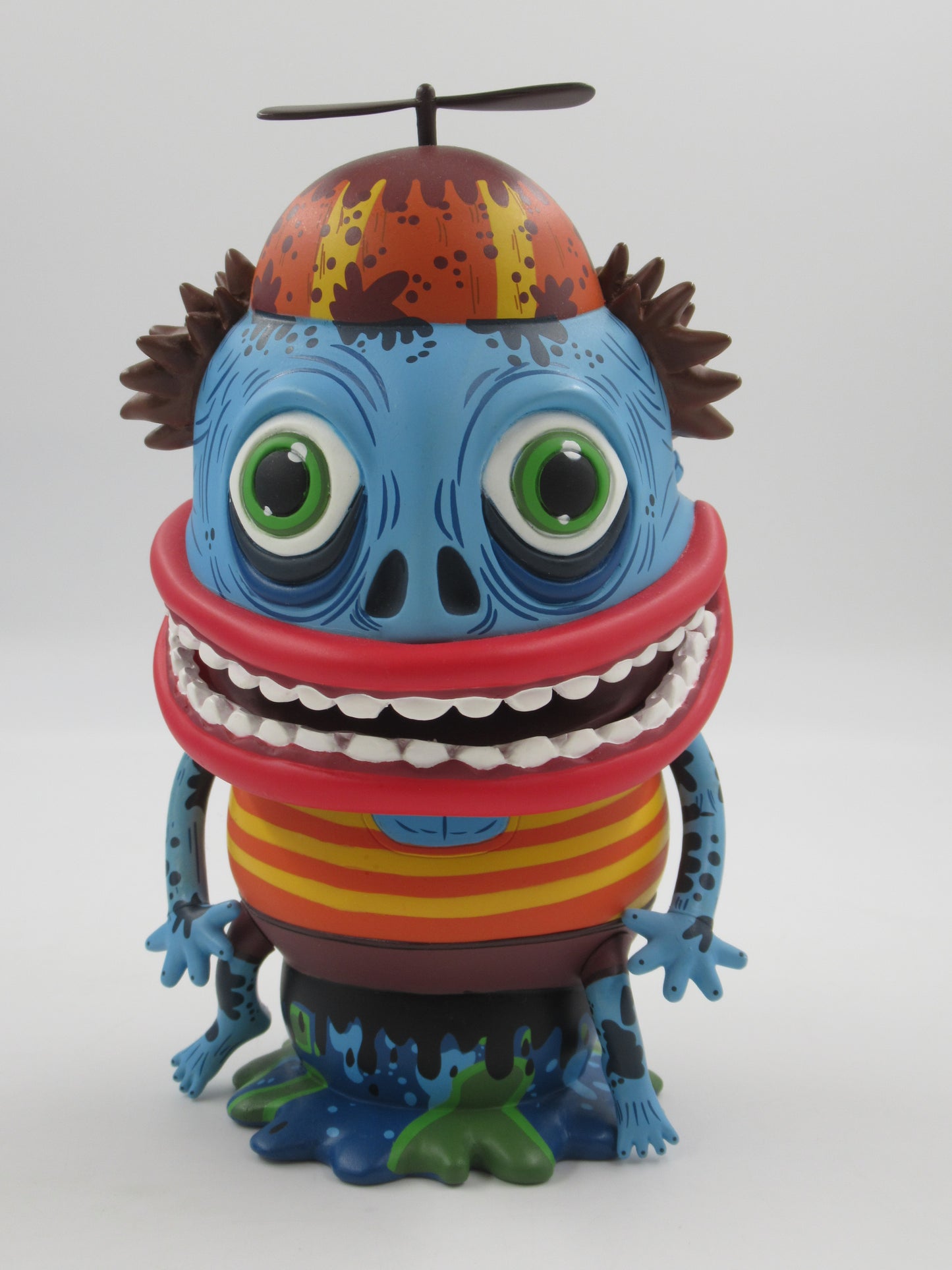 SKWAK The Maniac Vinyl Figure - Mindstyle (2007) Designer Art Toy