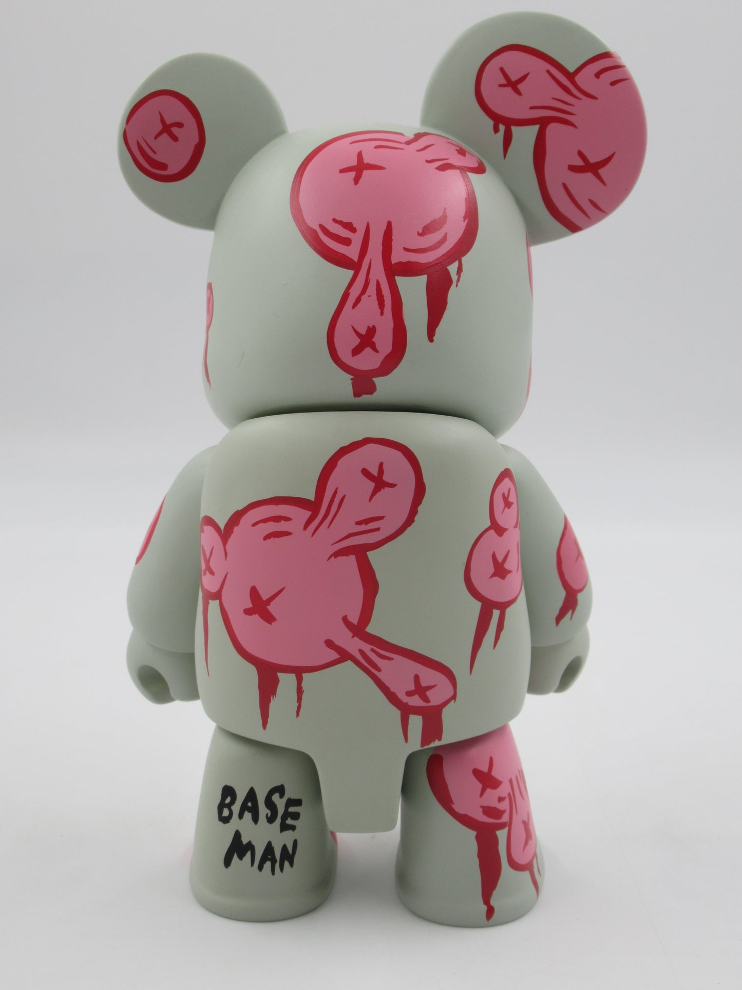 QEE COLLECTION Gary Baseman 8" Vinyl Bear Figure - Toy2r (2005) Designer Art Toy