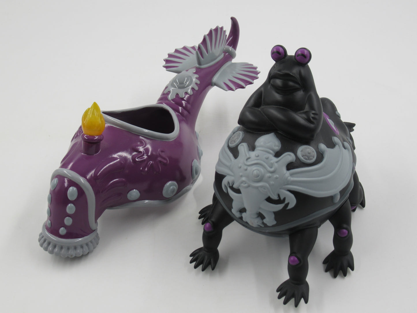 JIM WOODRING Mr. Bumper Vinyl Figure Black/Purple Variant - StrangeCo (2006) Art Toy