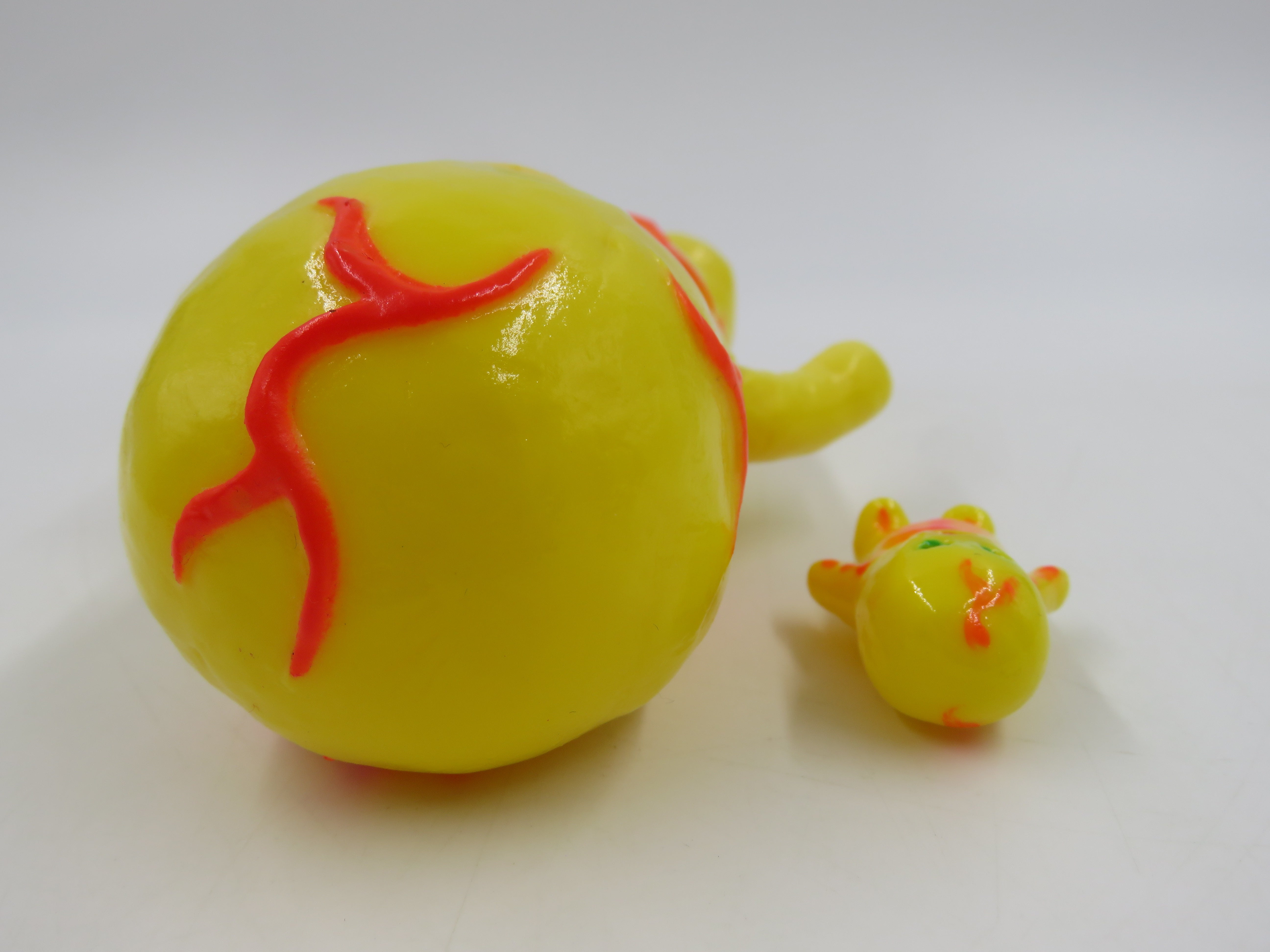 MENTA-KUN Red & Yellow Sofubi Figure Set - Yukinori Dehara (2005) Loose Japanese Vinyl Art Toys