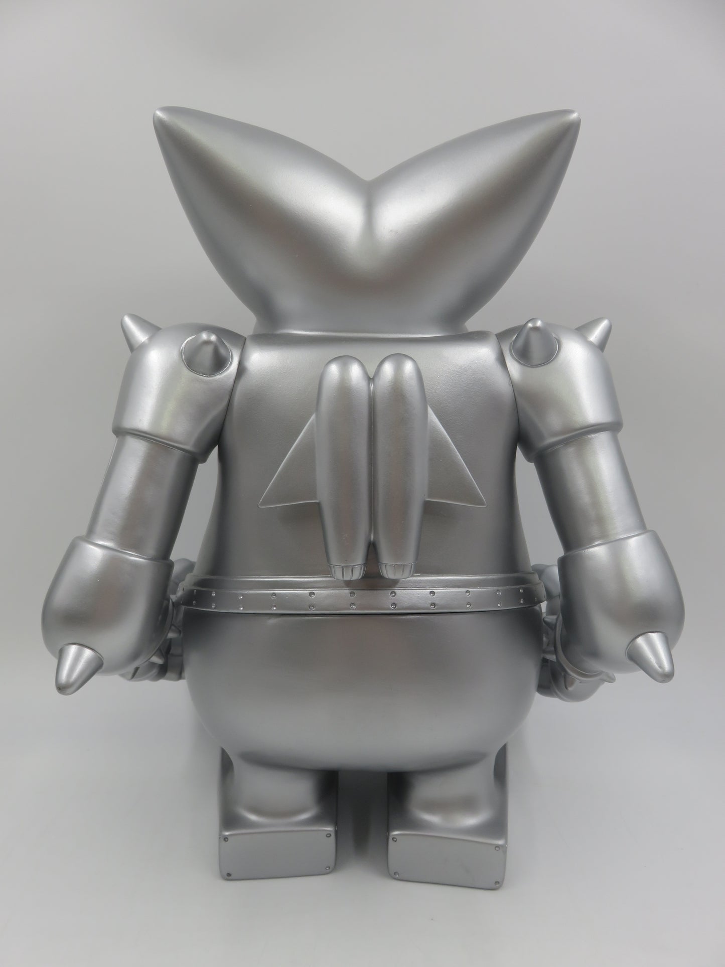 BOUNTY HUNTER Silver Mekaru Kun 12" Designer Toy - (2002) Designer Art Toy