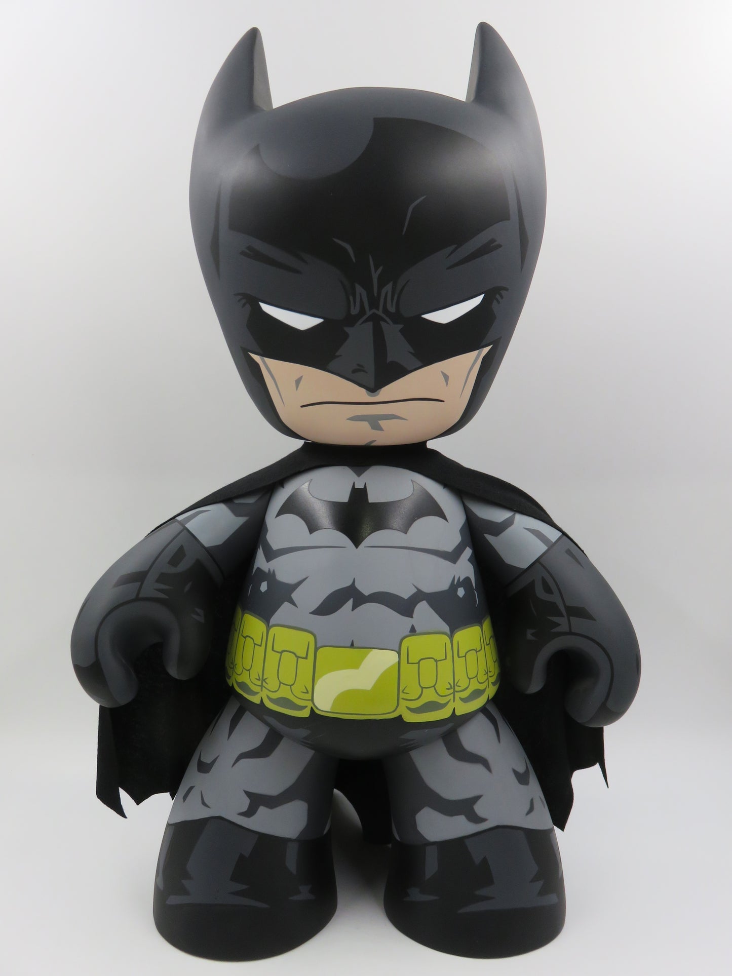 BATMAN Dark Knight 20" SDCC Mega Mez-It - Mezco DC (2011) Vinyl Figure