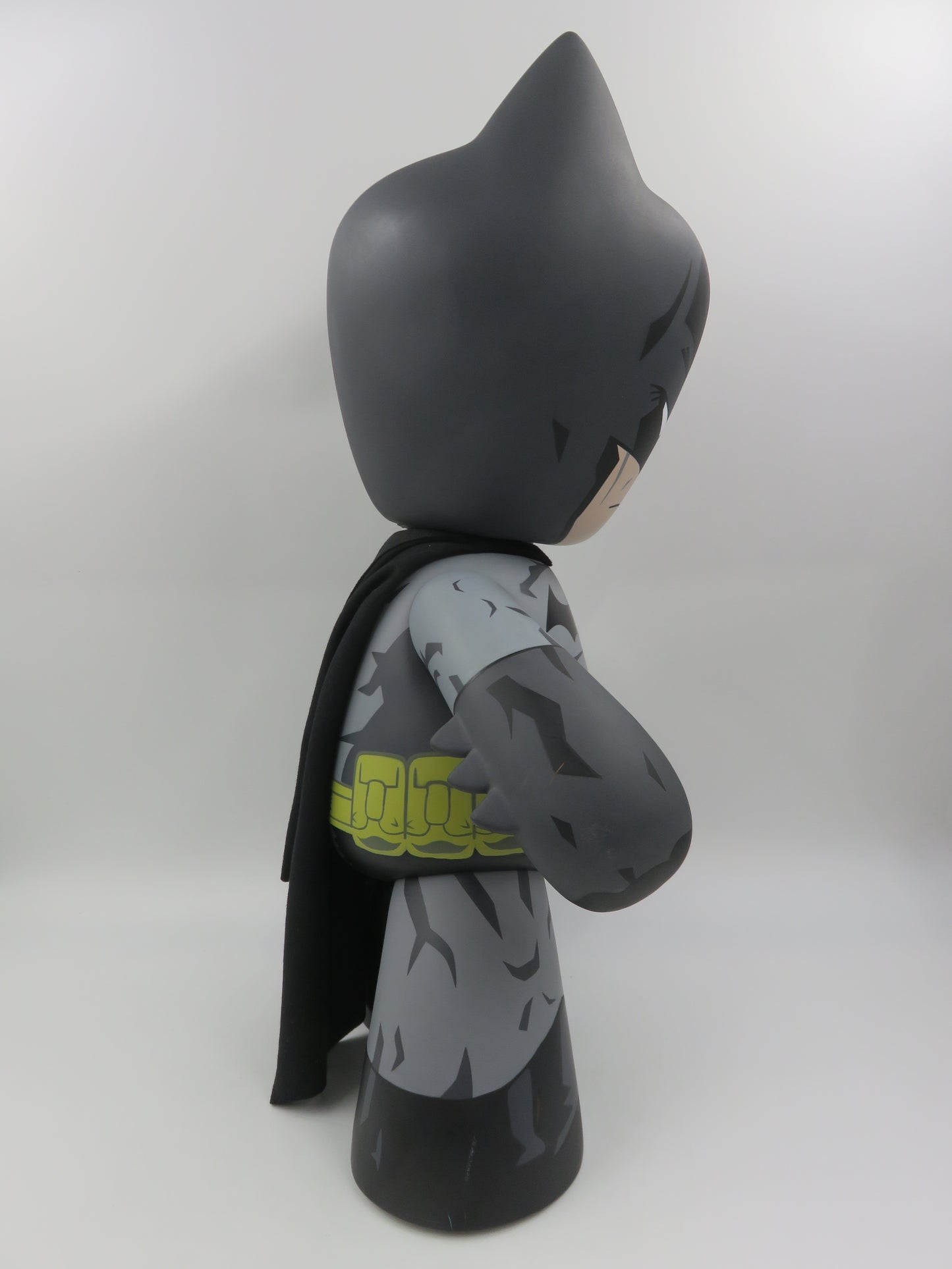 BATMAN Dark Knight 20" SDCC Mega Mez-It - Mezco DC (2011) Vinyl Figure