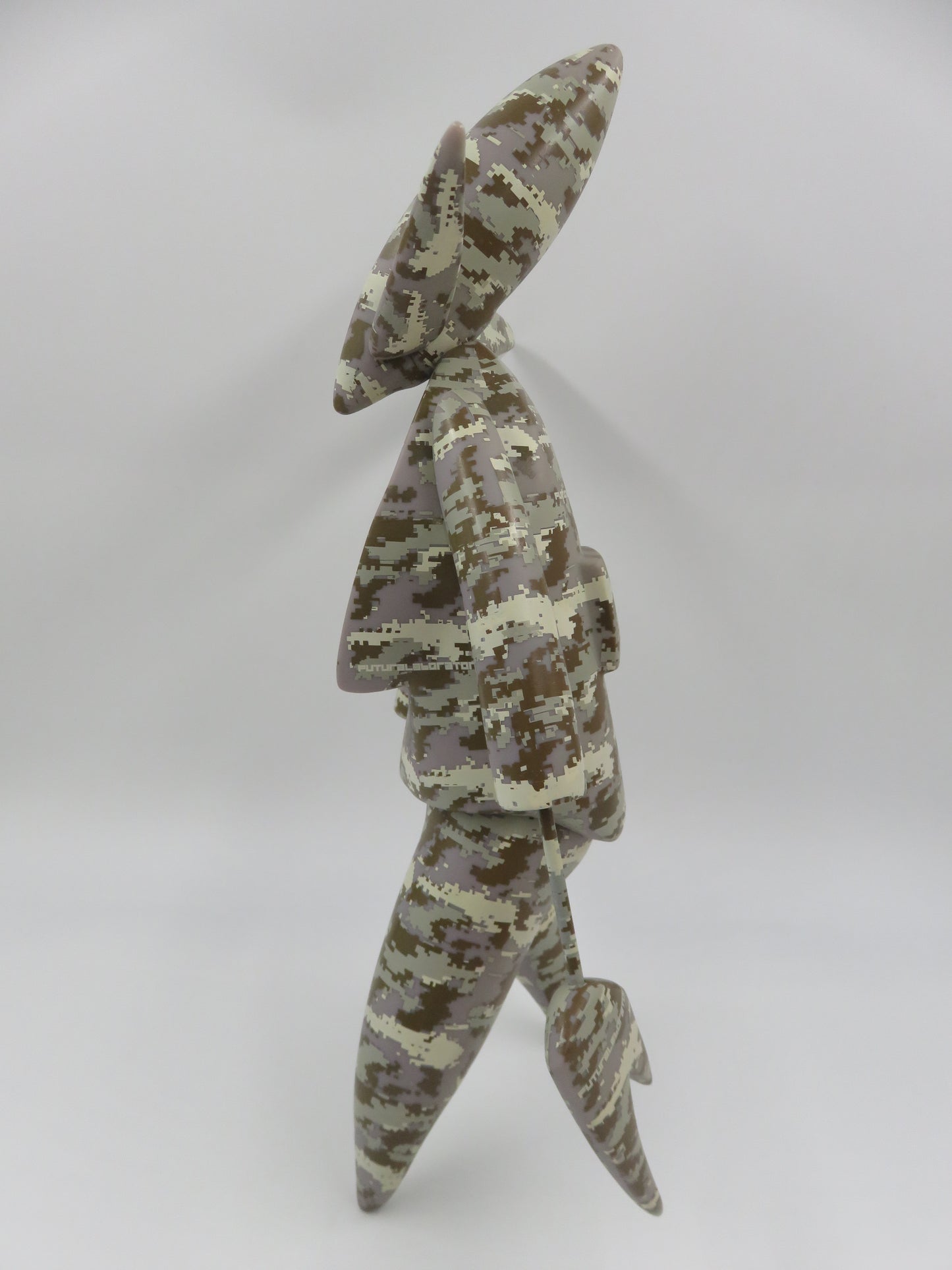 FUTURA 2000 Beige Camo Pointman Nosferatu Vinyl Figure - 360 Toy Group (2005) Designer Art Toy