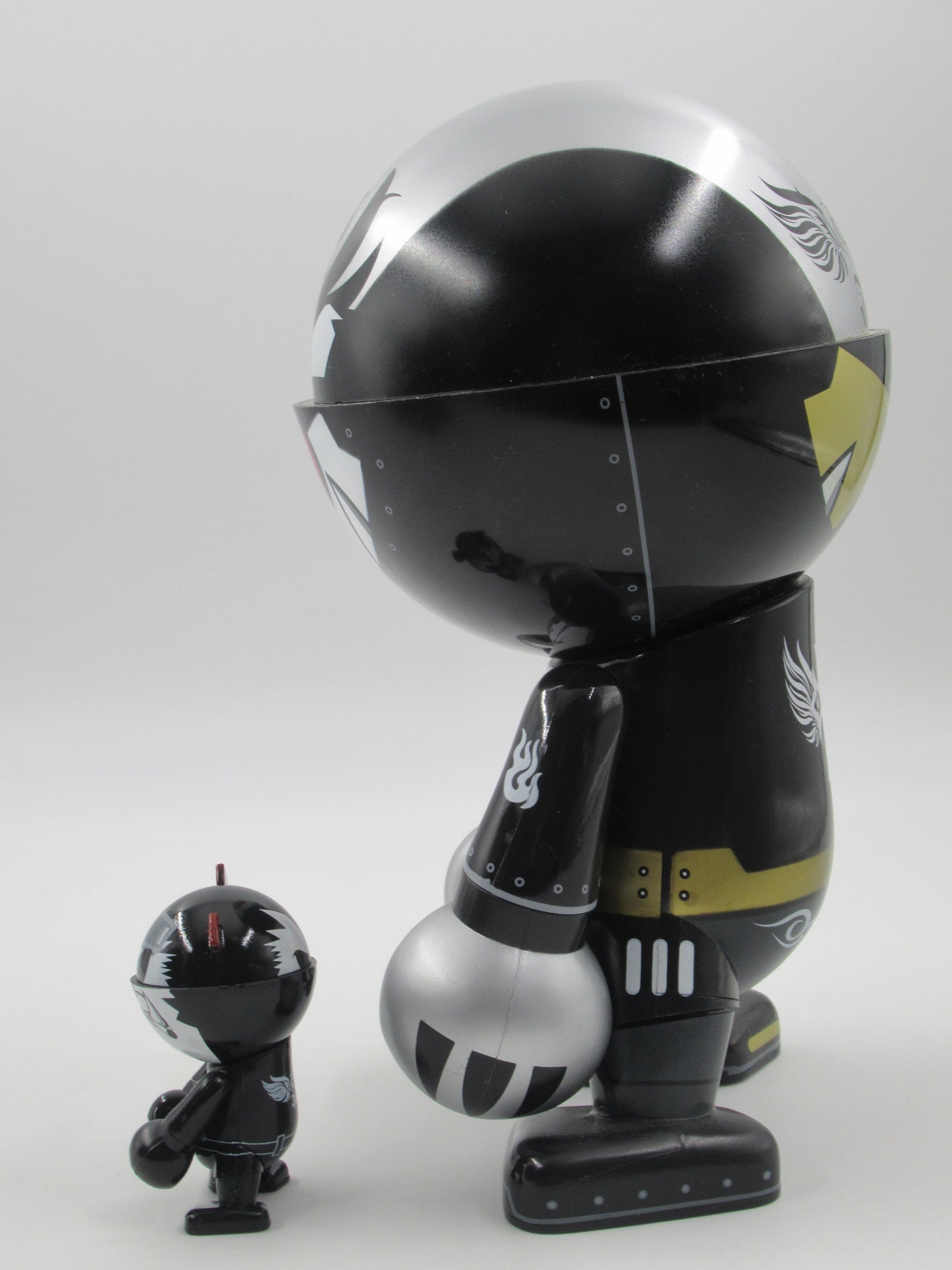 TREXI Ultra Spooky & Mini Figure - Danny Chan x Play Imaginative (2006) Designer Art Toy