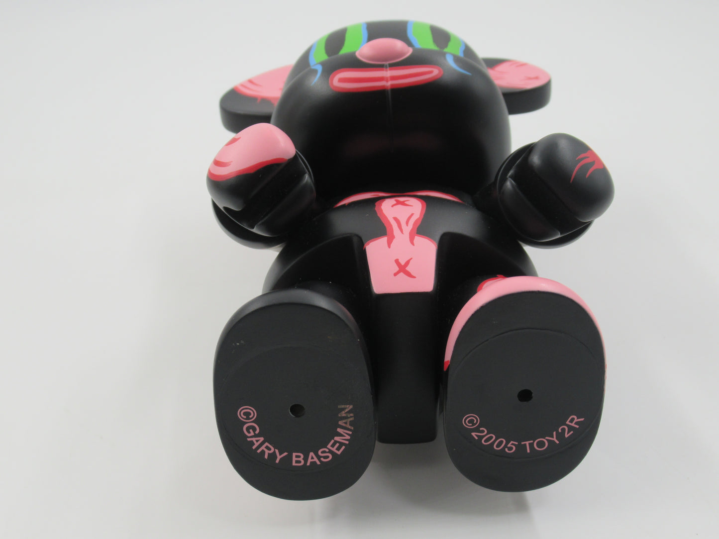 QEE COLLECTION Black OX-OP 8" Bear Vinyl Figure -  Gary Baseman x Toy2R (2005) Designer Art Toy